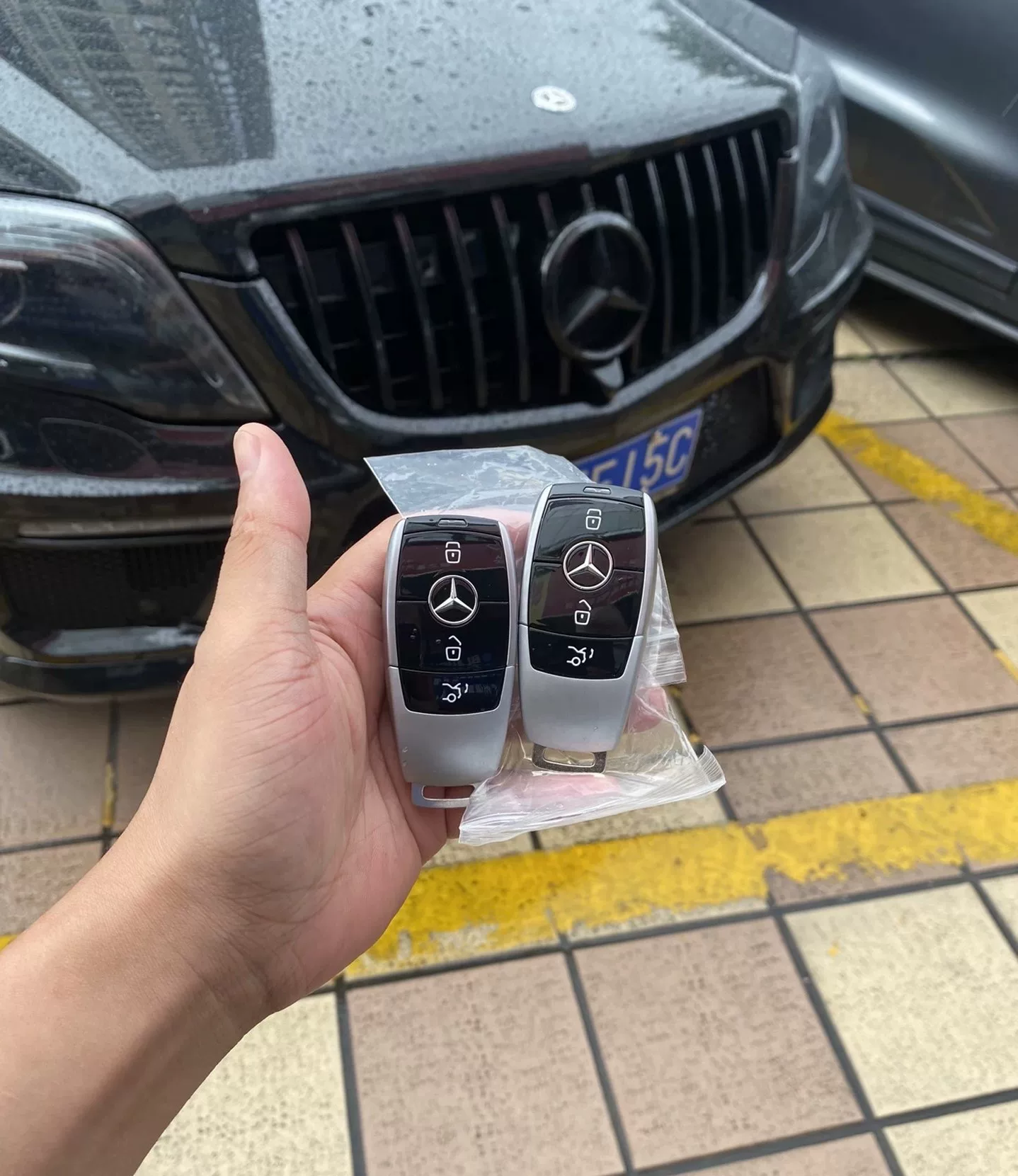 Sistema de Entrada Sem Chave e Partida por Botão para Mercedes-Benz Classe R / Classe ML / Classe GL / Classe S – 2 Chaves Inteligentes Compatíveis com OEM, com Partida Remota do M