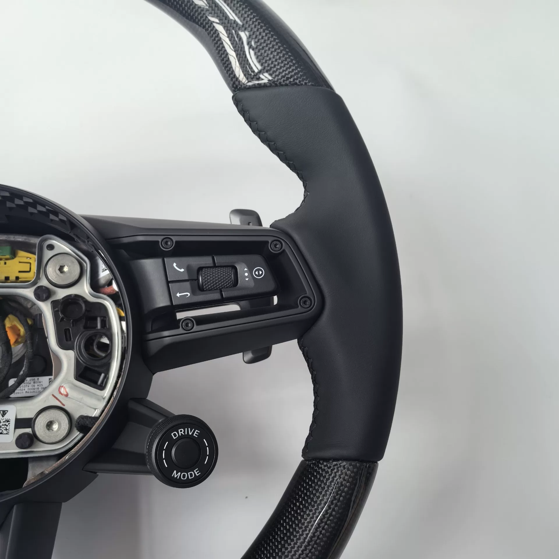 Porsche 992 / Cayenne (2024+) / Panamera Estrutura de Volante em Fibra de Carbono