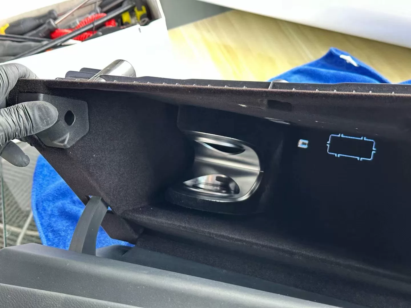 Mercedes-Benz Genuine Air Fragrance & Ionizer System (OEM)