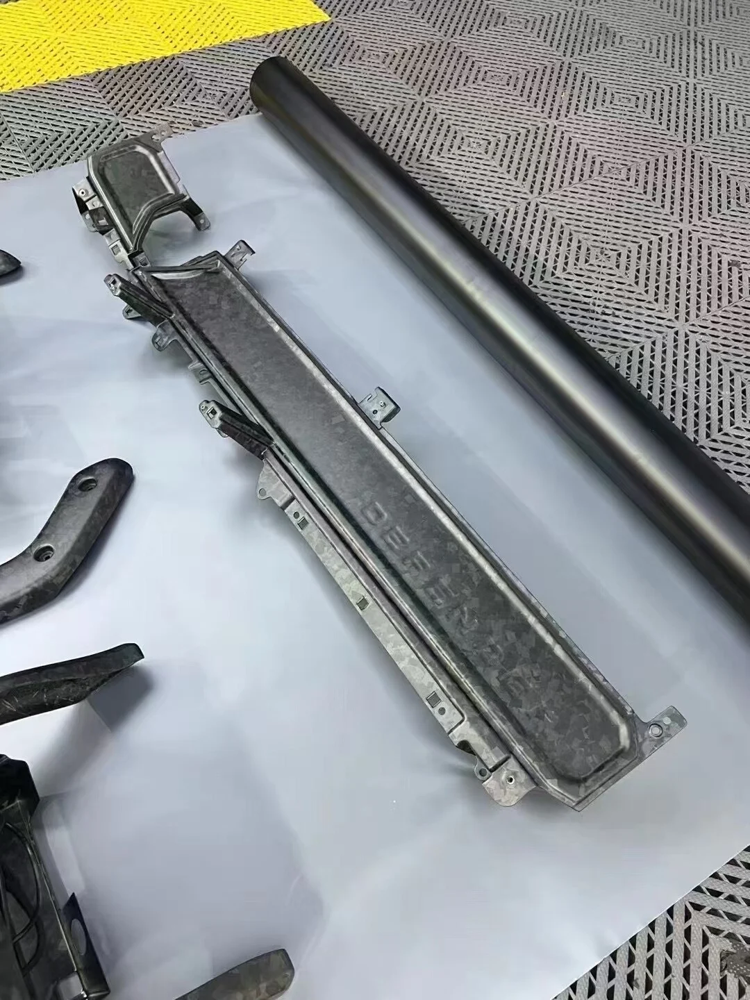 Kit de acabamento interno em fibra de carbono para Land Rover Defender 2025 OCTA Edition