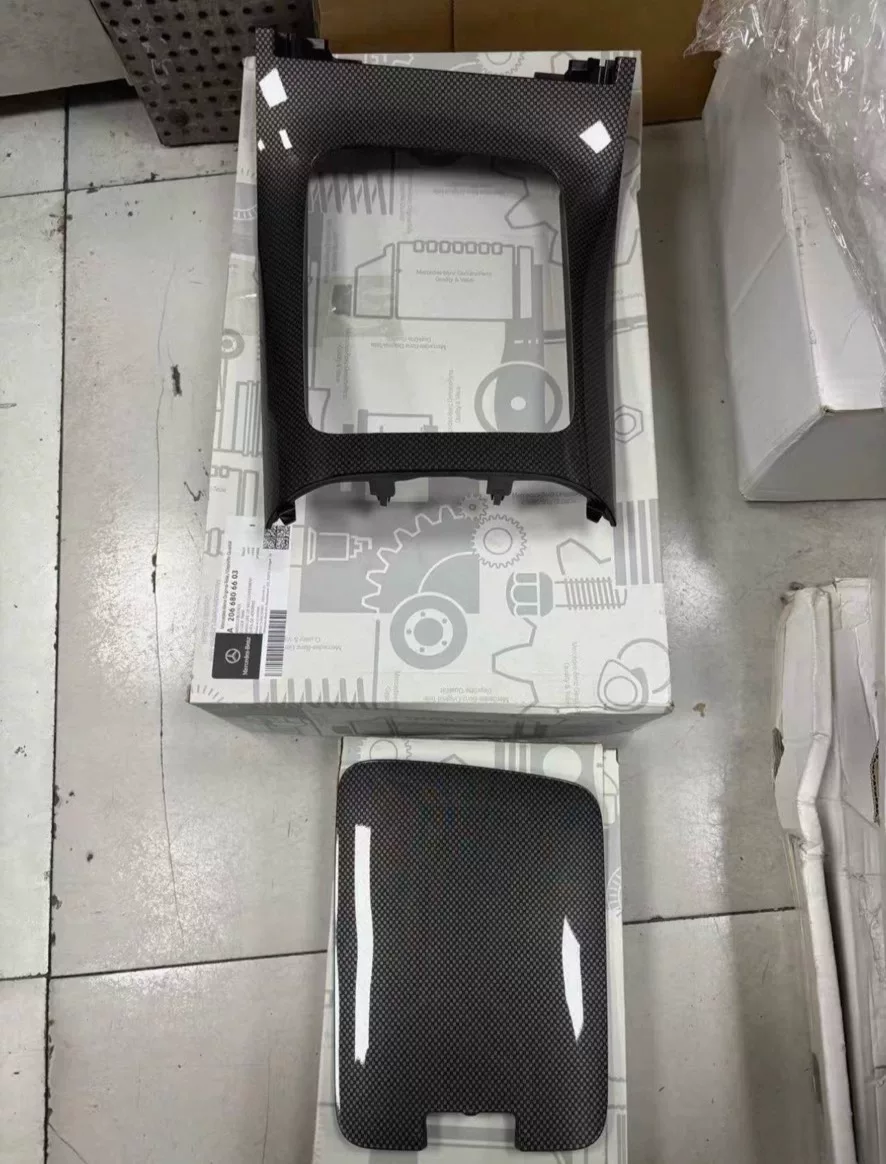 Mercedes-Benz Classe C/CLE W206/W236Central de fibra de carbono nova de fábrica