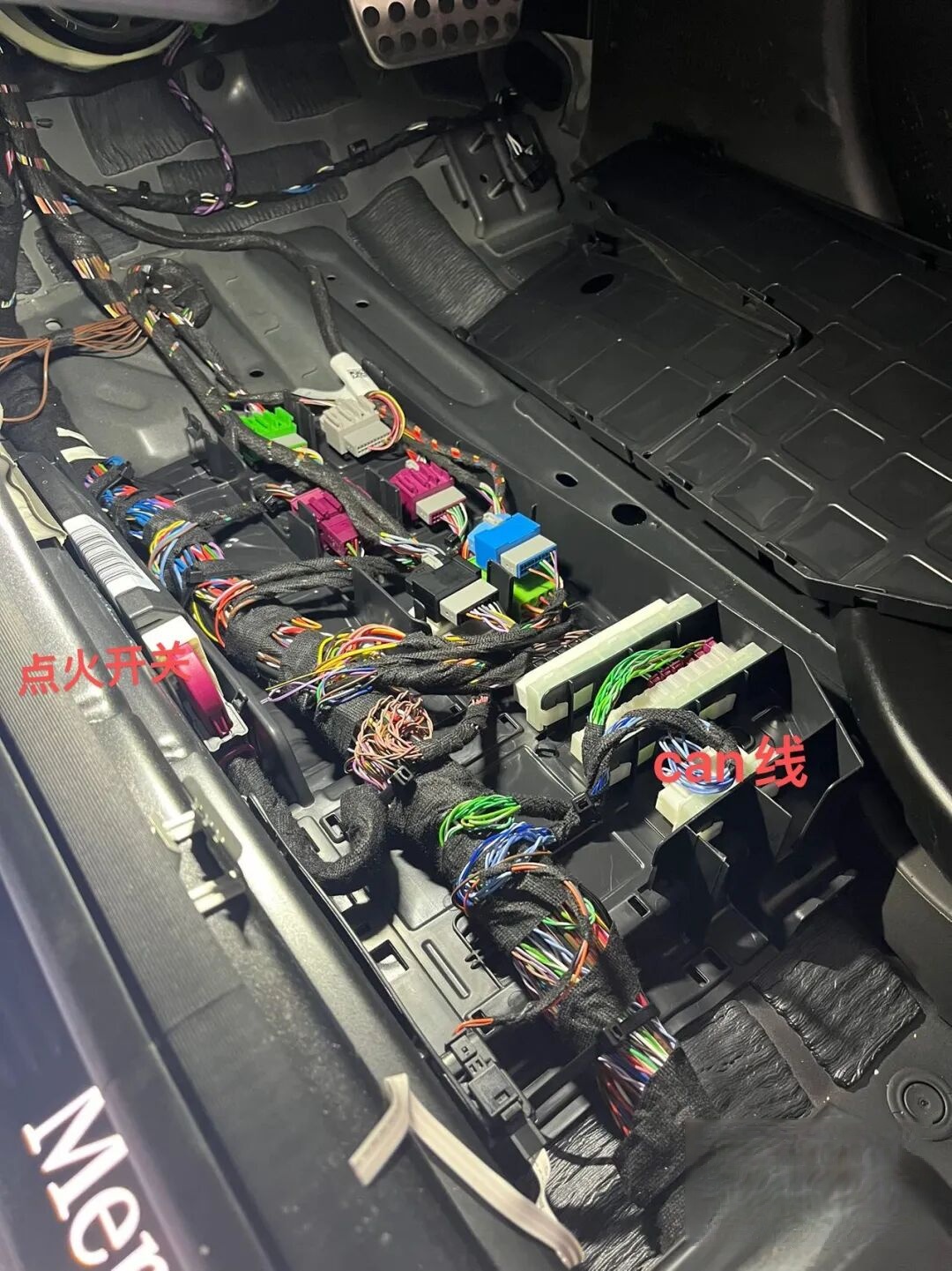 Airbag and clockspring connectors
