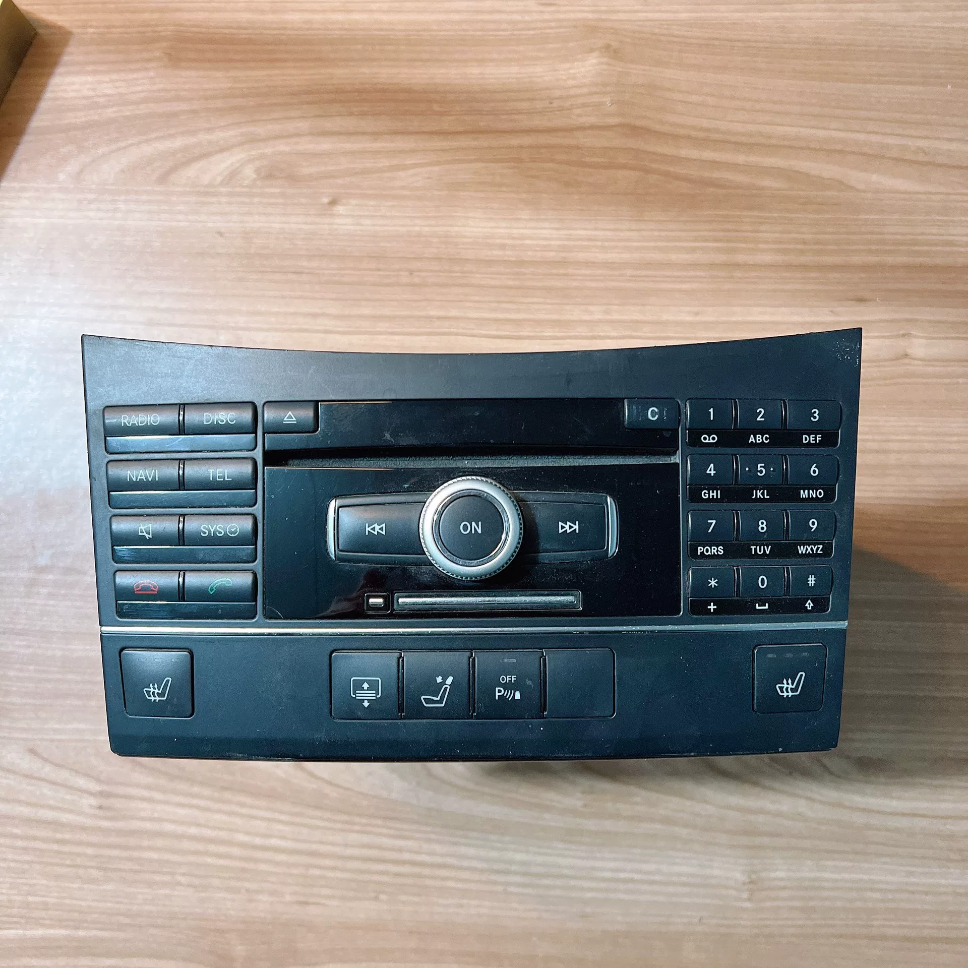 MercedesW212 Original disassembly CD host