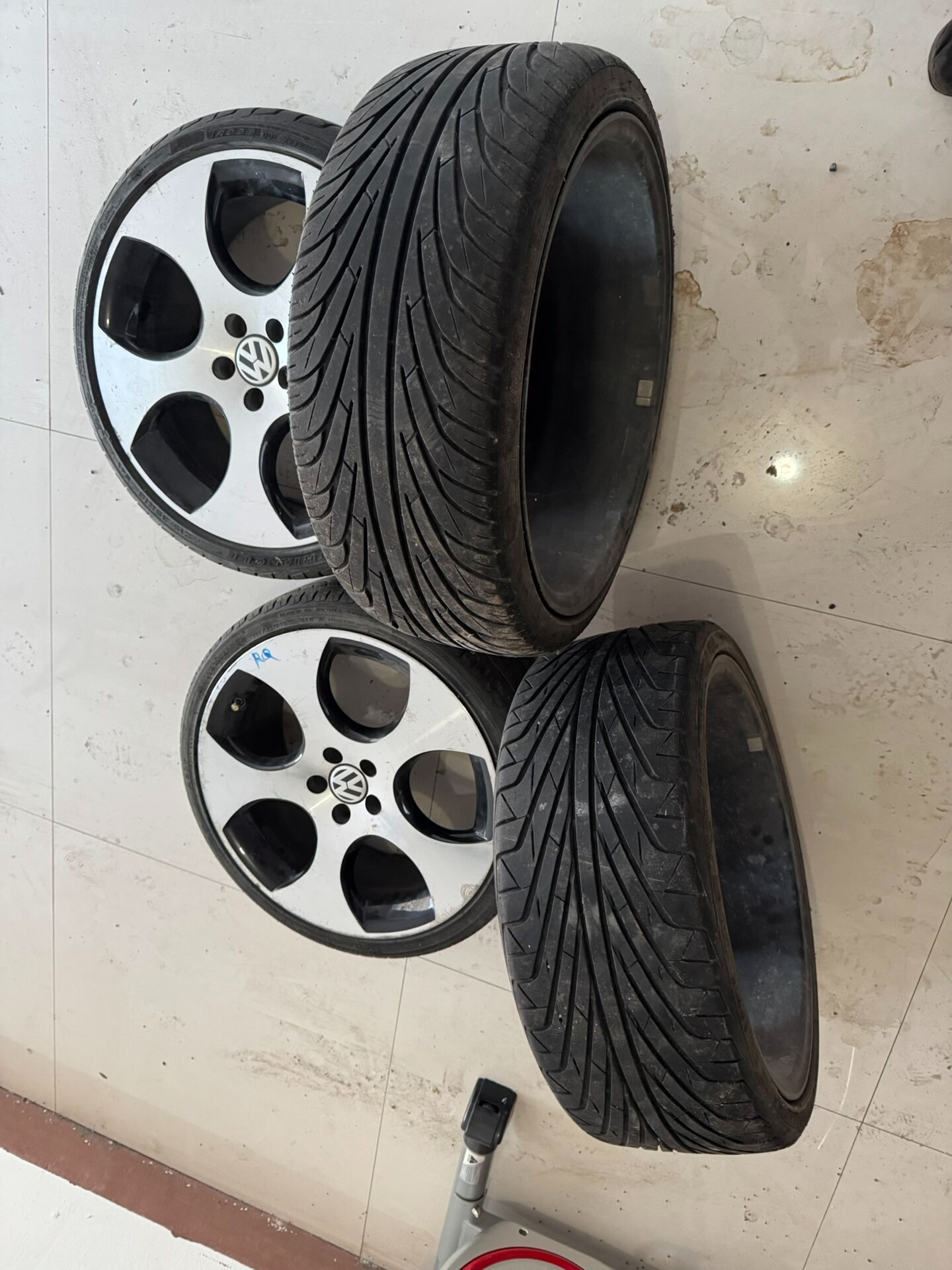 Ruedas modificadas para Volkswagen, distancia entre agujeros de tornillos 5x100