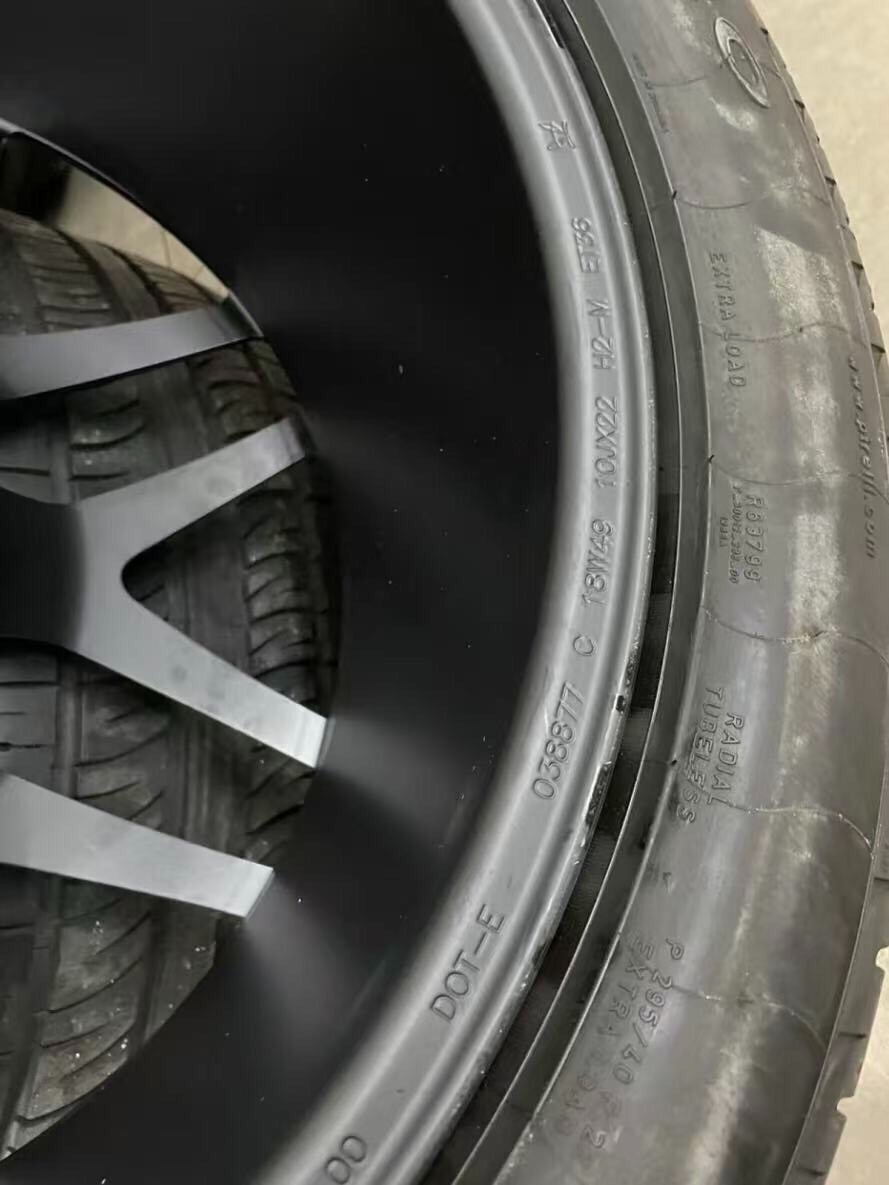 Mercedes G63 de 22 centímetros.