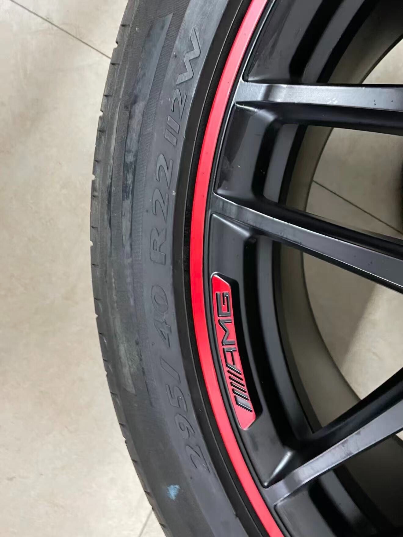 Mercedes G63 de 22 centímetros.