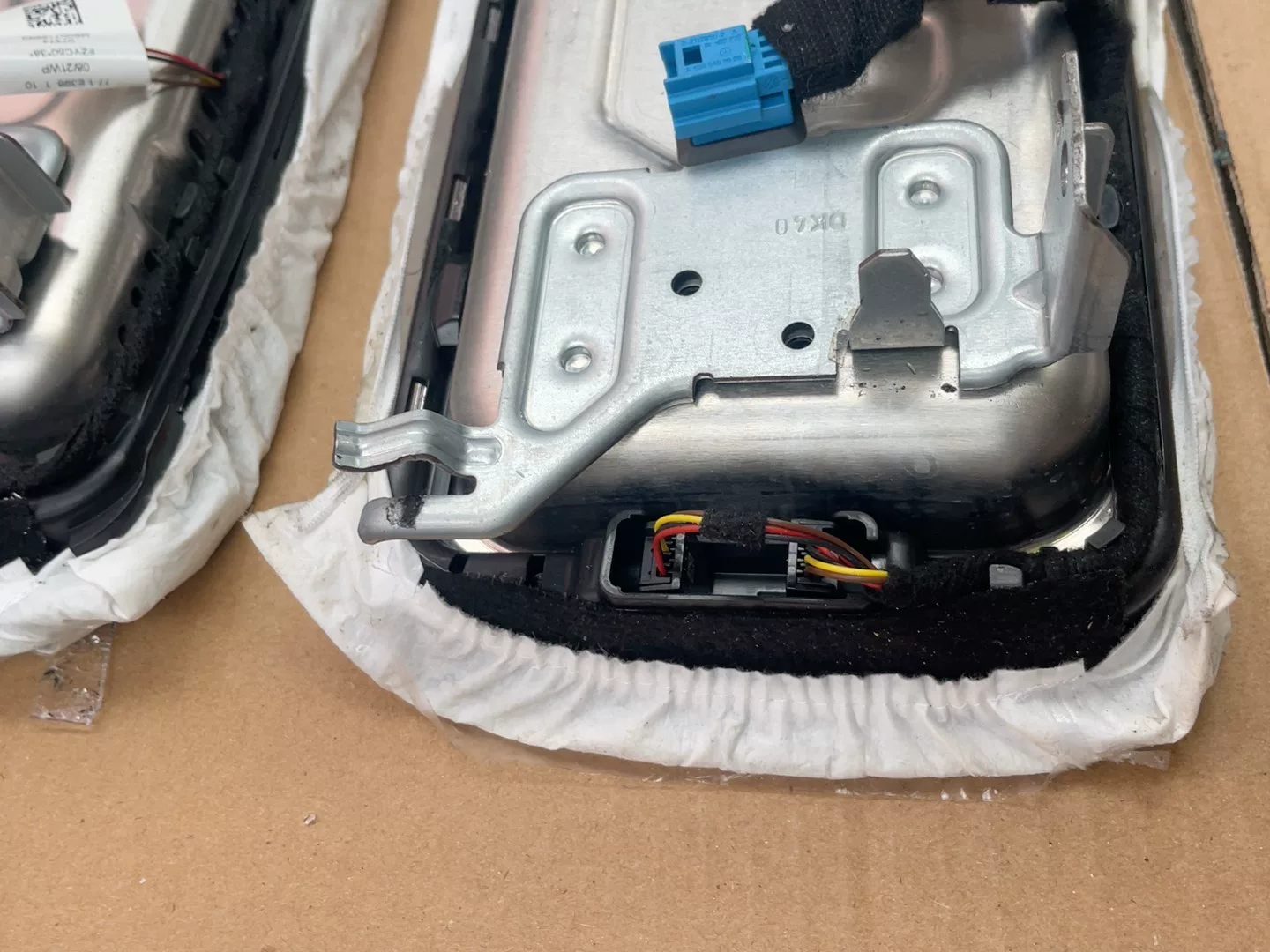 Mercedes-Benz 213 OEM LCD Instrument Cluster Display, Available in Dual-Bulb and Single-Bulb Versions