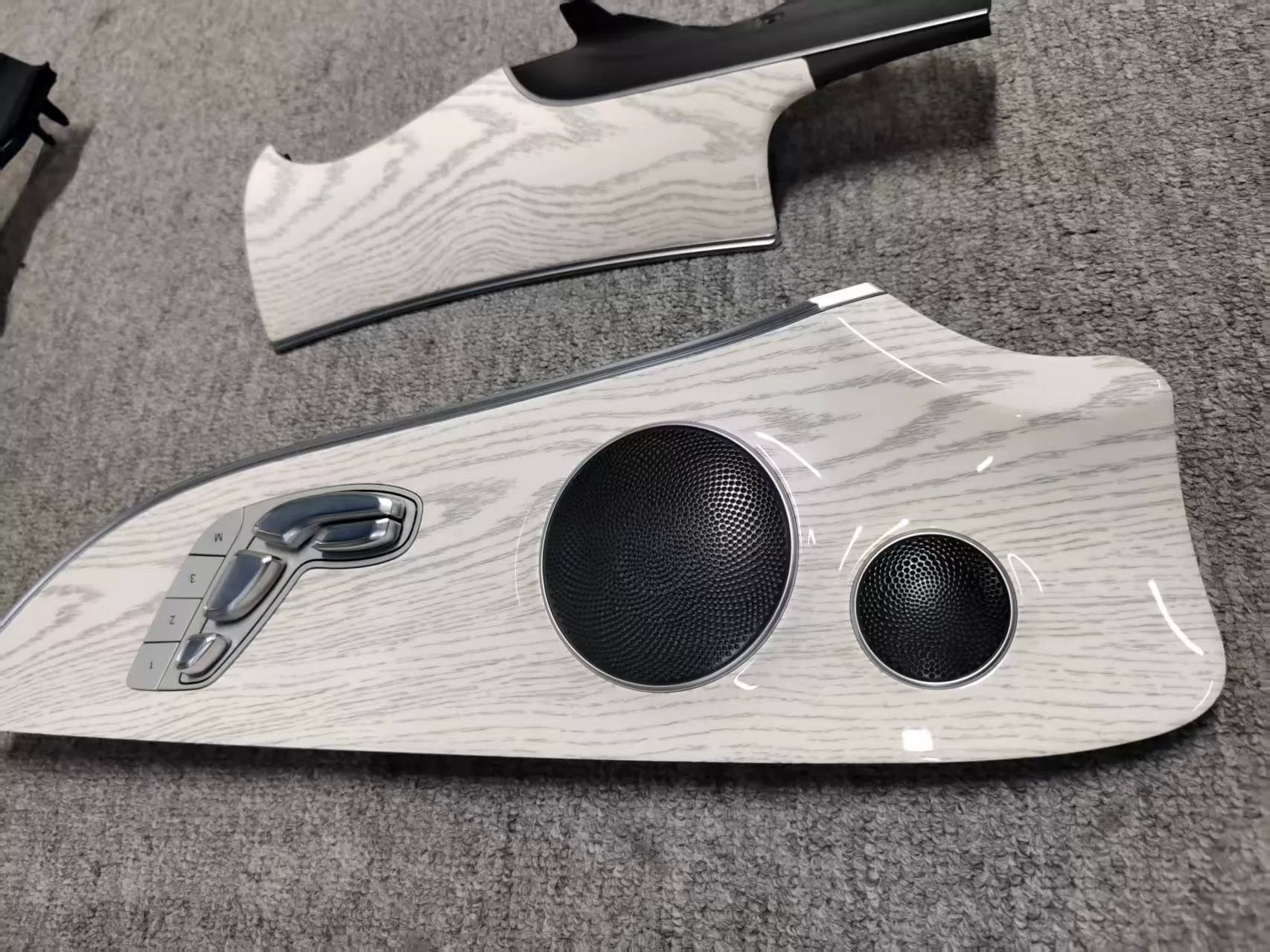 Mercedes-Benz E Coupe Sycamore and Poplar Wood Interior Six-Piece Set Wooden Modification Accessories—Only Accepting Parts for Processing