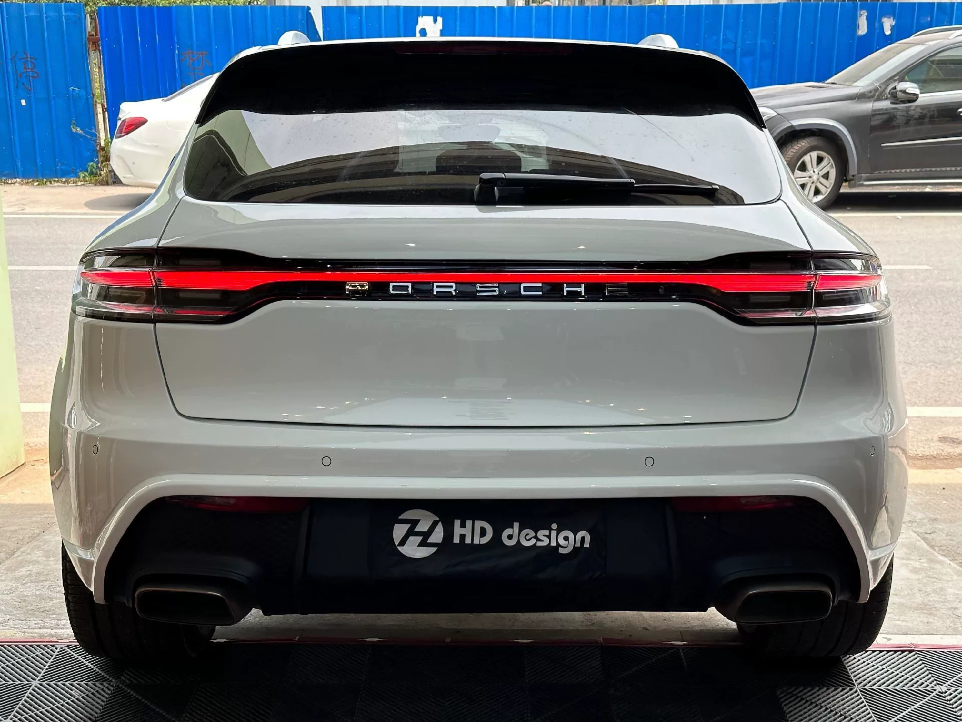 Porsche Macan (2014–2022) Turbo Body Kit – Front Bumper Lip, Rear Diffuser & Side Skirts (PP Material, Bolt-On Fit)