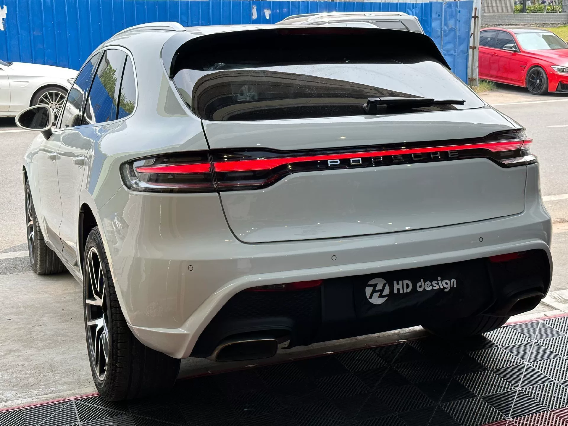 Porsche Macan (2014–2022) Turbo Body Kit – Front Bumper Lip, Rear Diffuser & Side Skirts (PP Material, Bolt-On Fit)