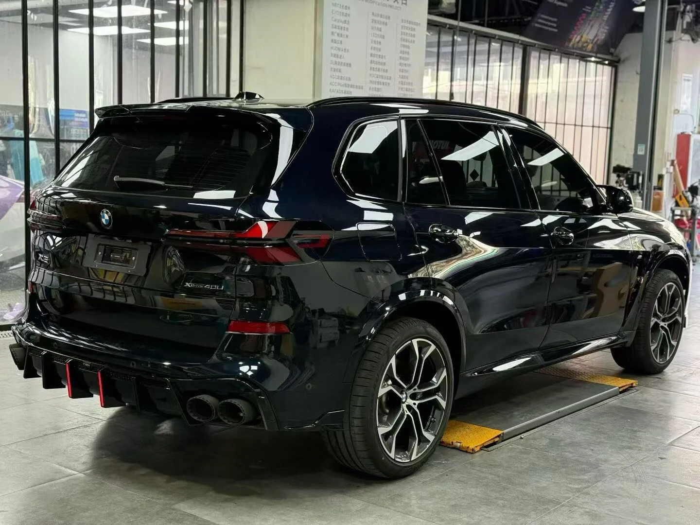 Kit de carroceria em fibra de carbono BMW X5 VTEN - Difusor traseiro, spoiler do porta-malas, grade, espelhos laterais