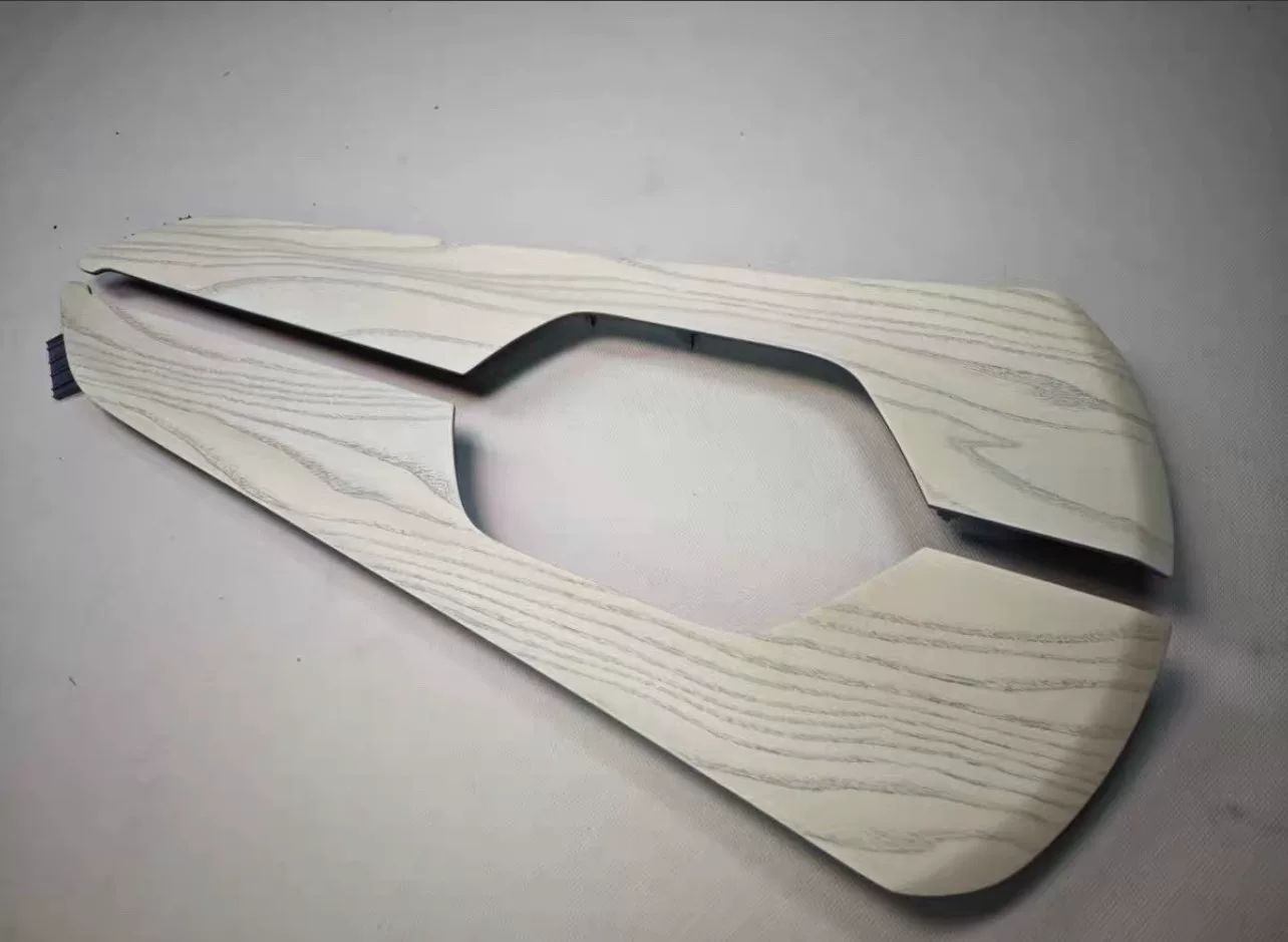 Kit de embellecedores de madera de fresno blanco para Audi A6L C8 (2019-2025) – Actualización de panel de madera para consola central y tablero de instrumentos estilo OEM