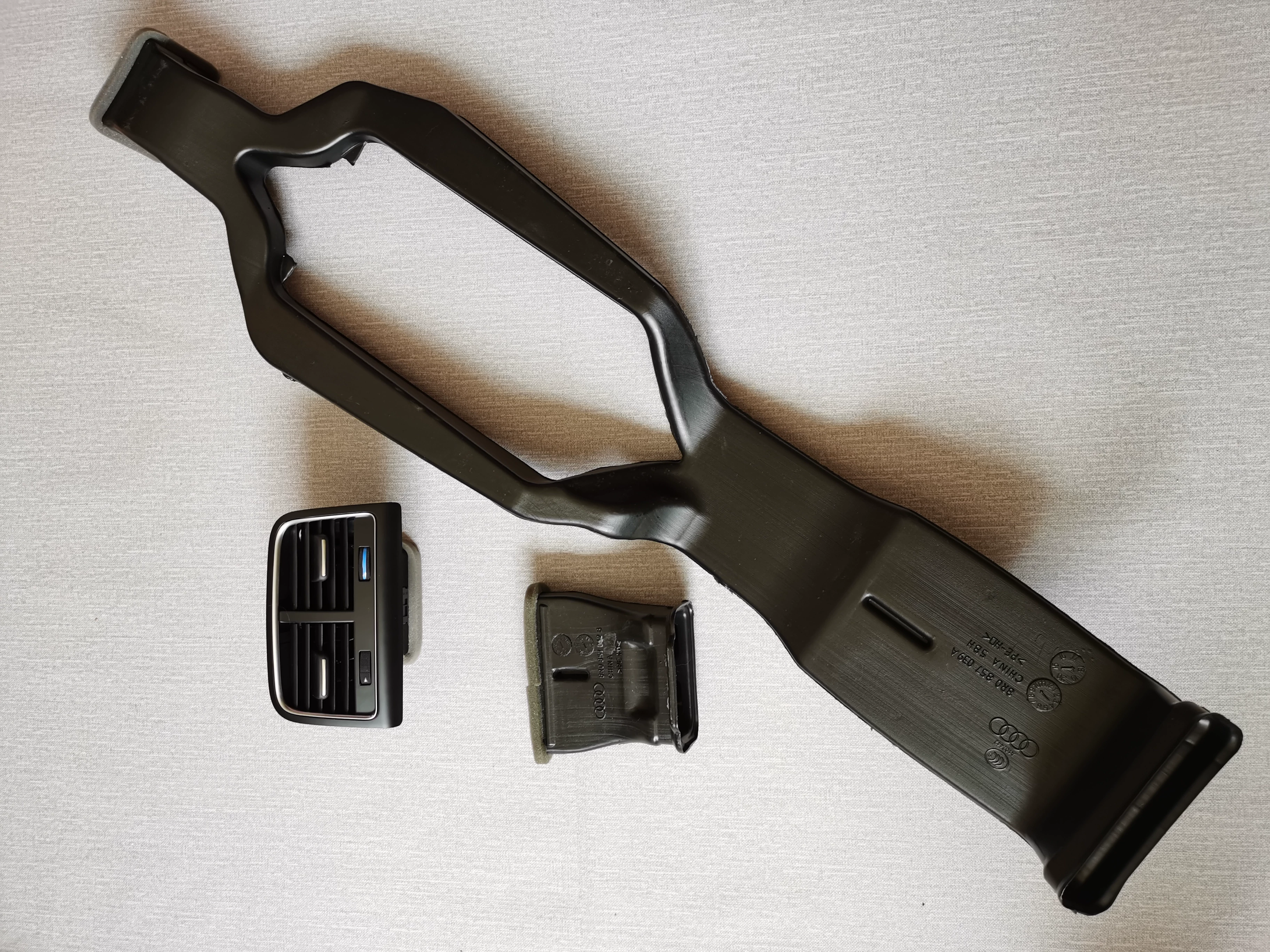 Audi A4 Q5 A3 Rear AC Vent Kit with Ducting (2009–2016)