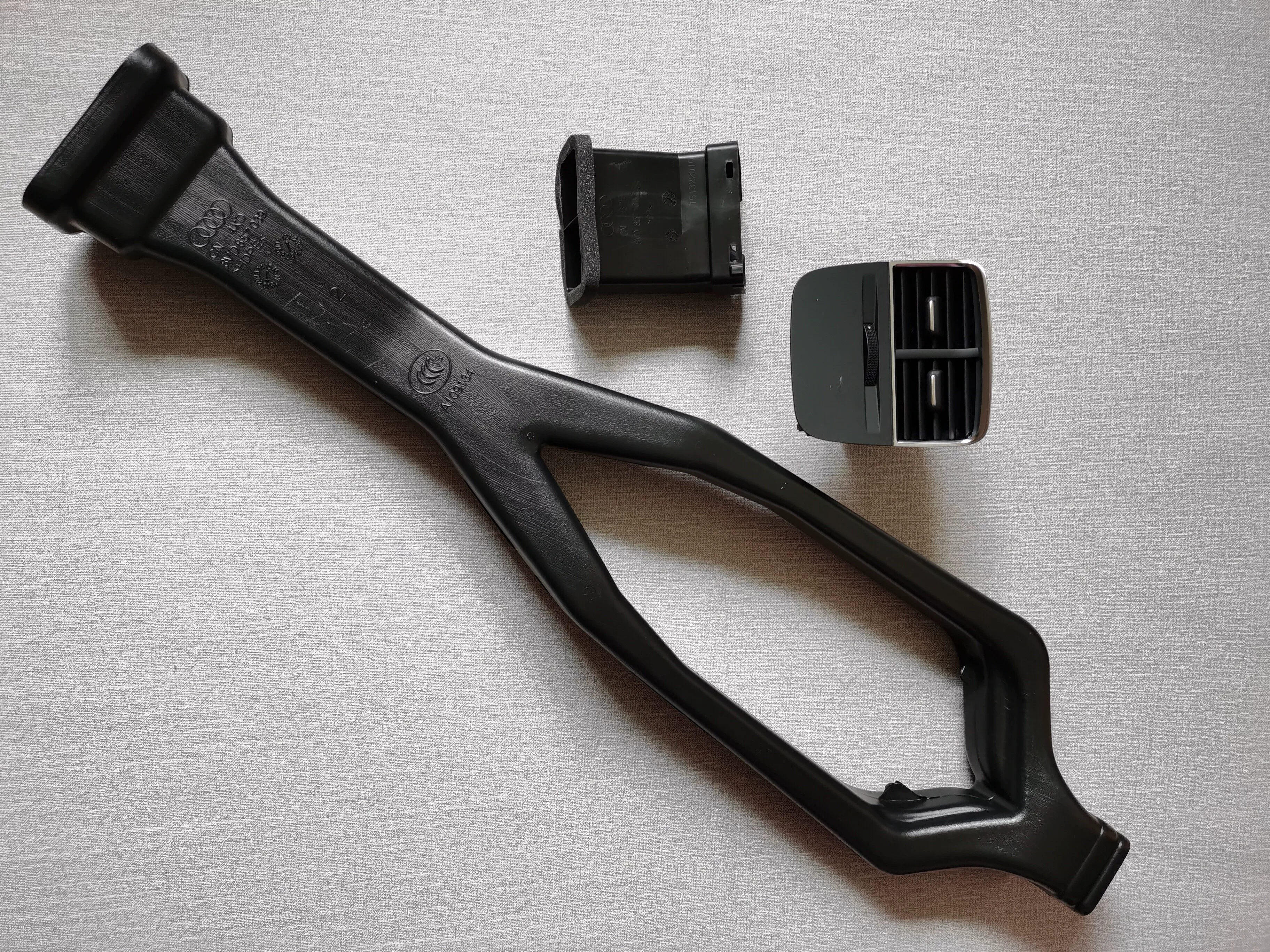 Audi A4 Q5 A3 Rear AC Vent Kit with Ducting (2009–2016)