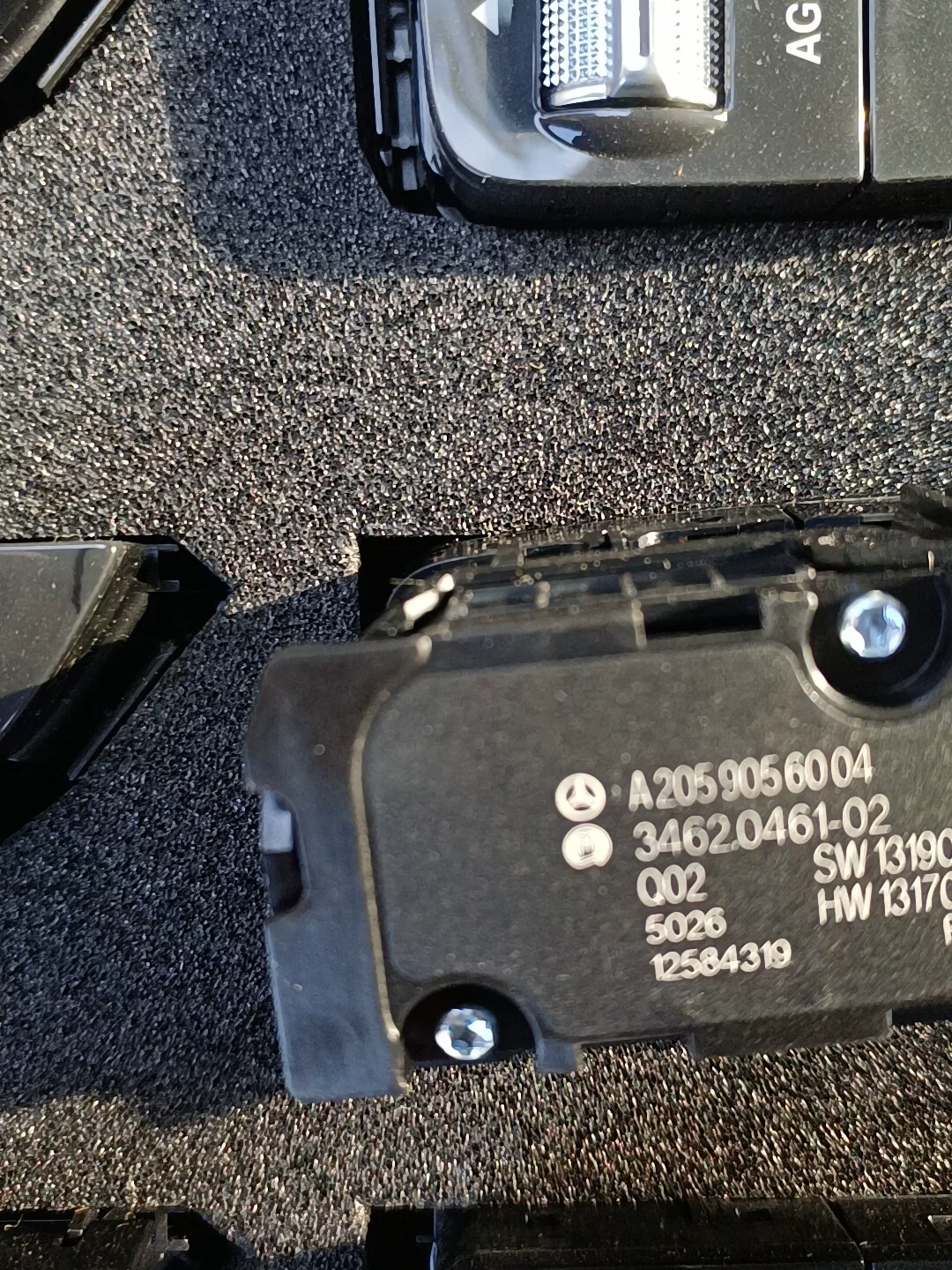 Mercedes-Benz Multimedia Control Button Switch for W206 X254 W214 W223
