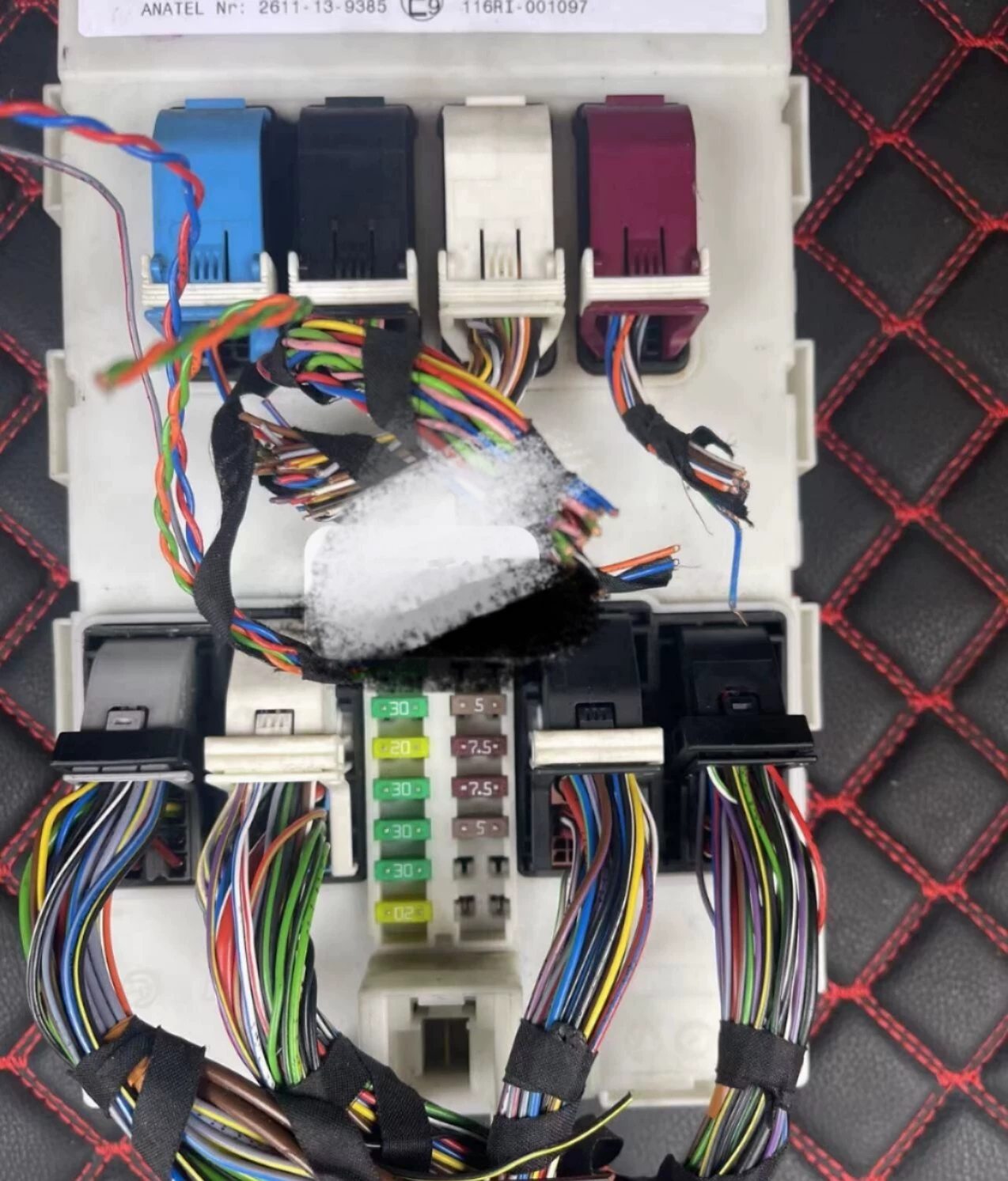Conector do Módulo de Controle da Carroceria BMW FEM BDC Original OEM Usado com Cablagem