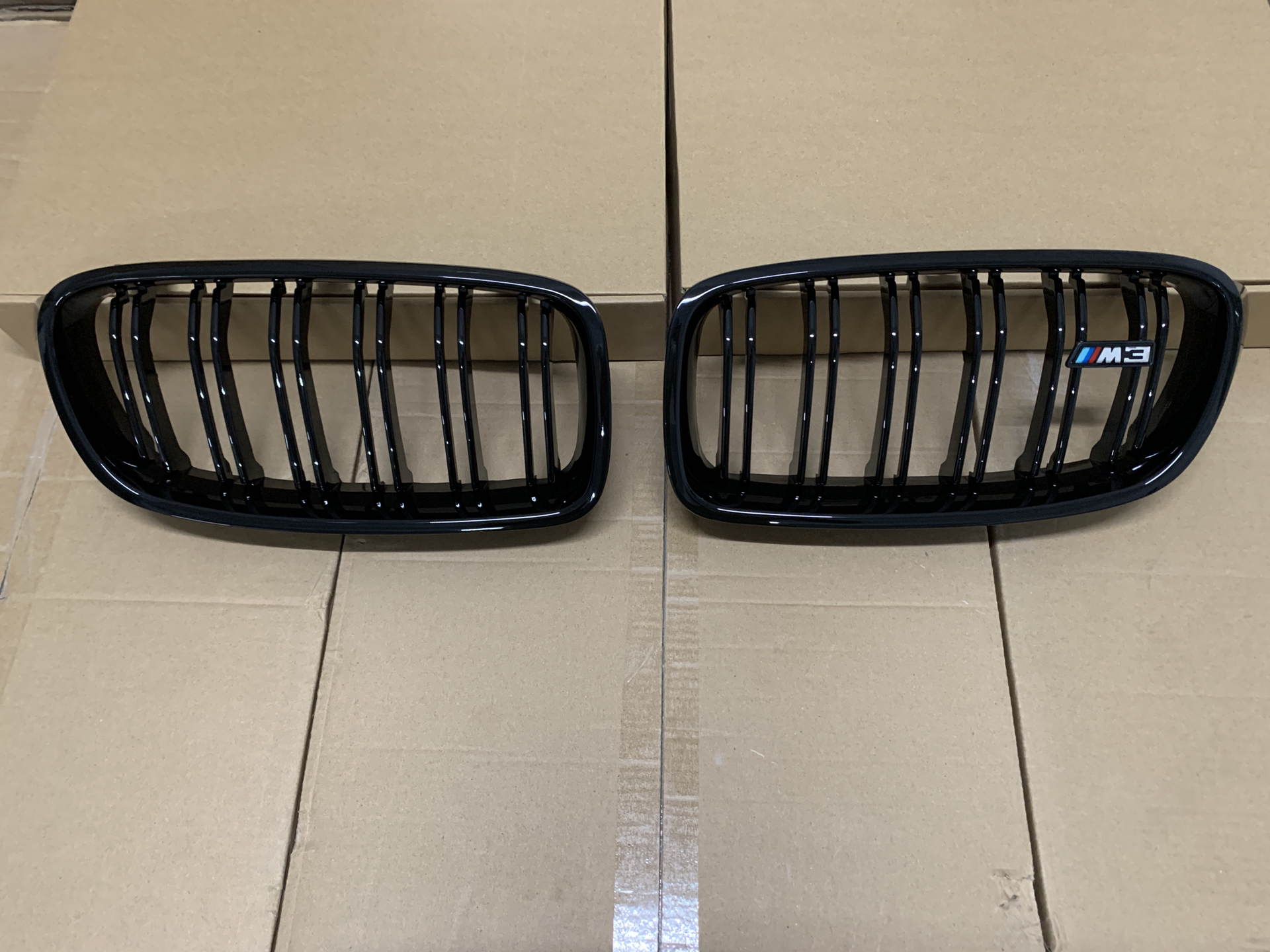 Grade do BMW Série 3 F30 F35 2013-2019 Linha Dupla Preto Brilhante