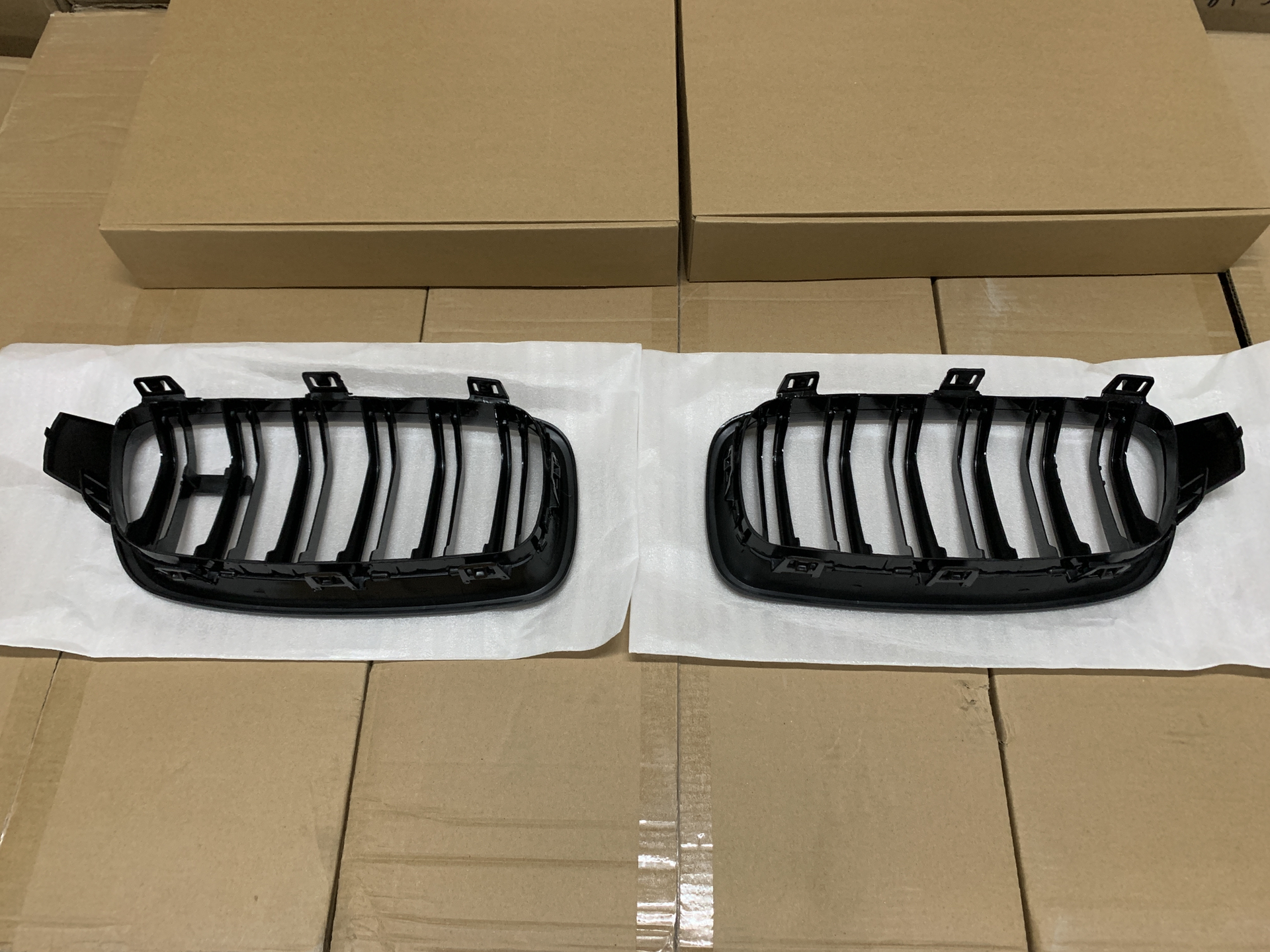 Grade do BMW Série 3 F30 F35 2013-2019 Linha Dupla Preto Brilhante