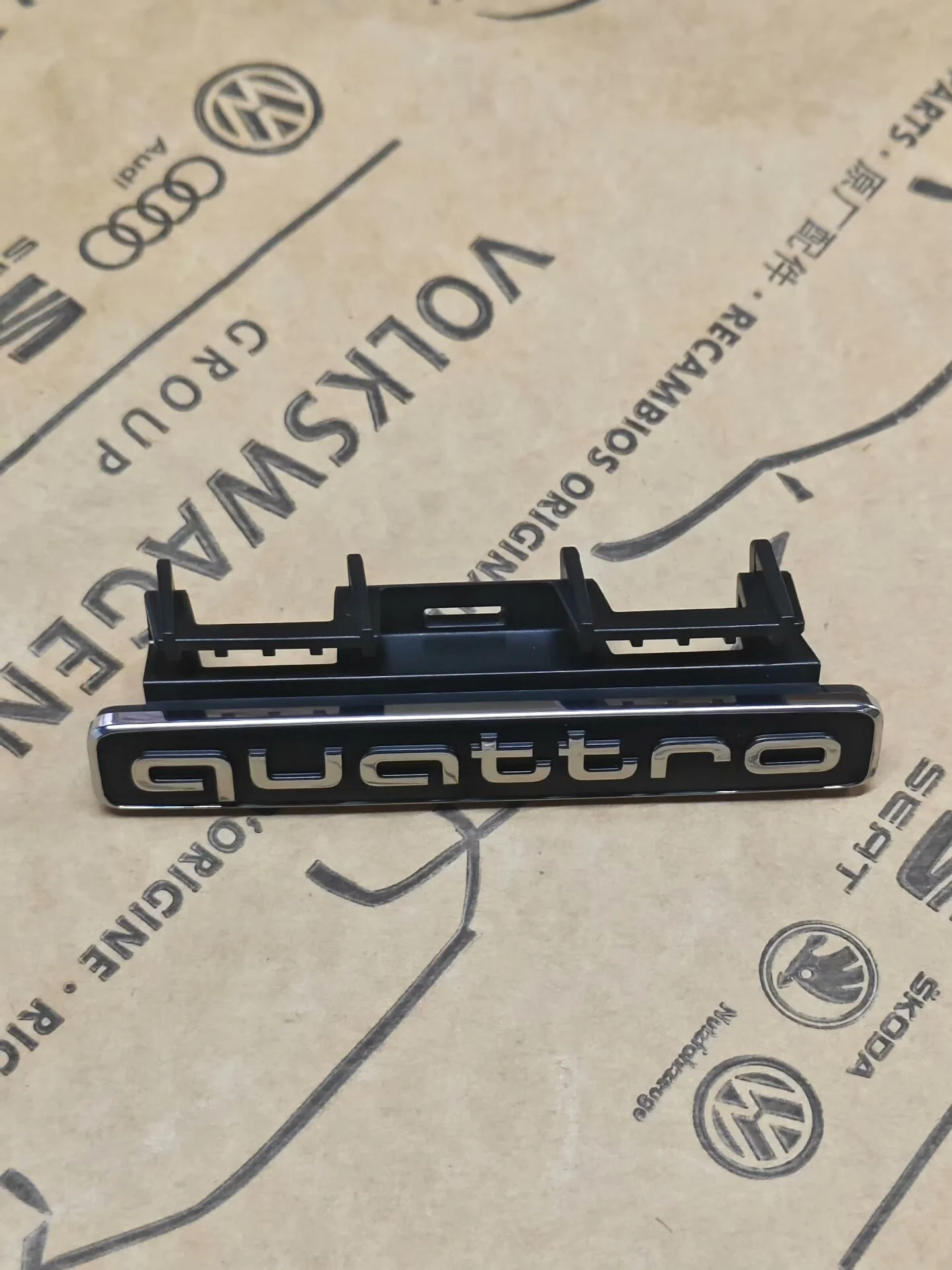 Audi A6 Quattro Badge Kit (Front Grille, Trunk) for 2019–2025 A6 Sedan