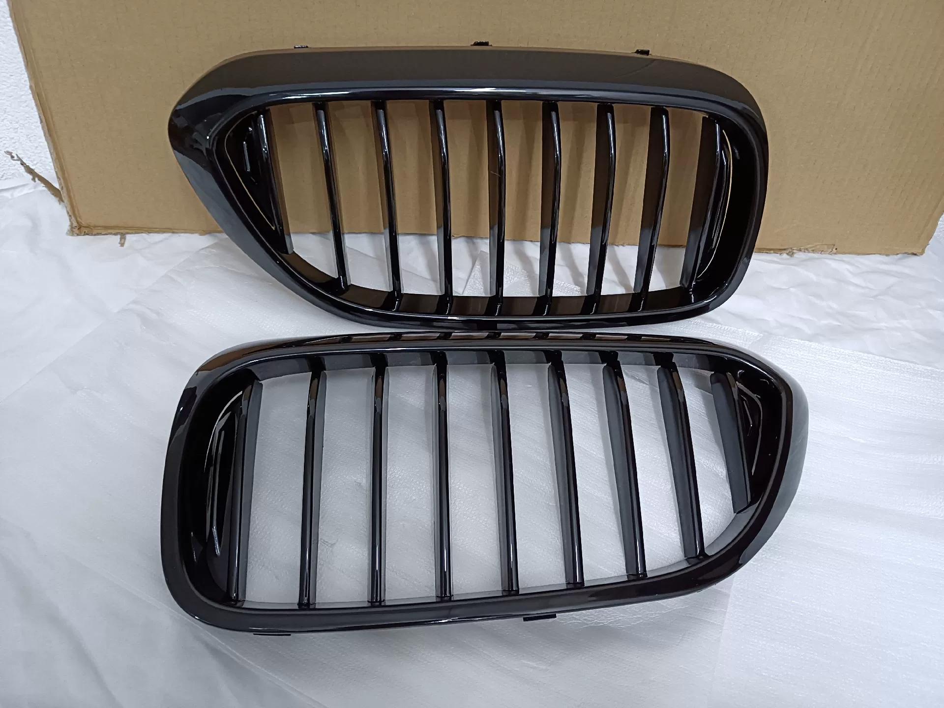 BMW 5 Series G30/G38 Grille (2017–2020) – Single-Line Gloss Black Front Upper Grille