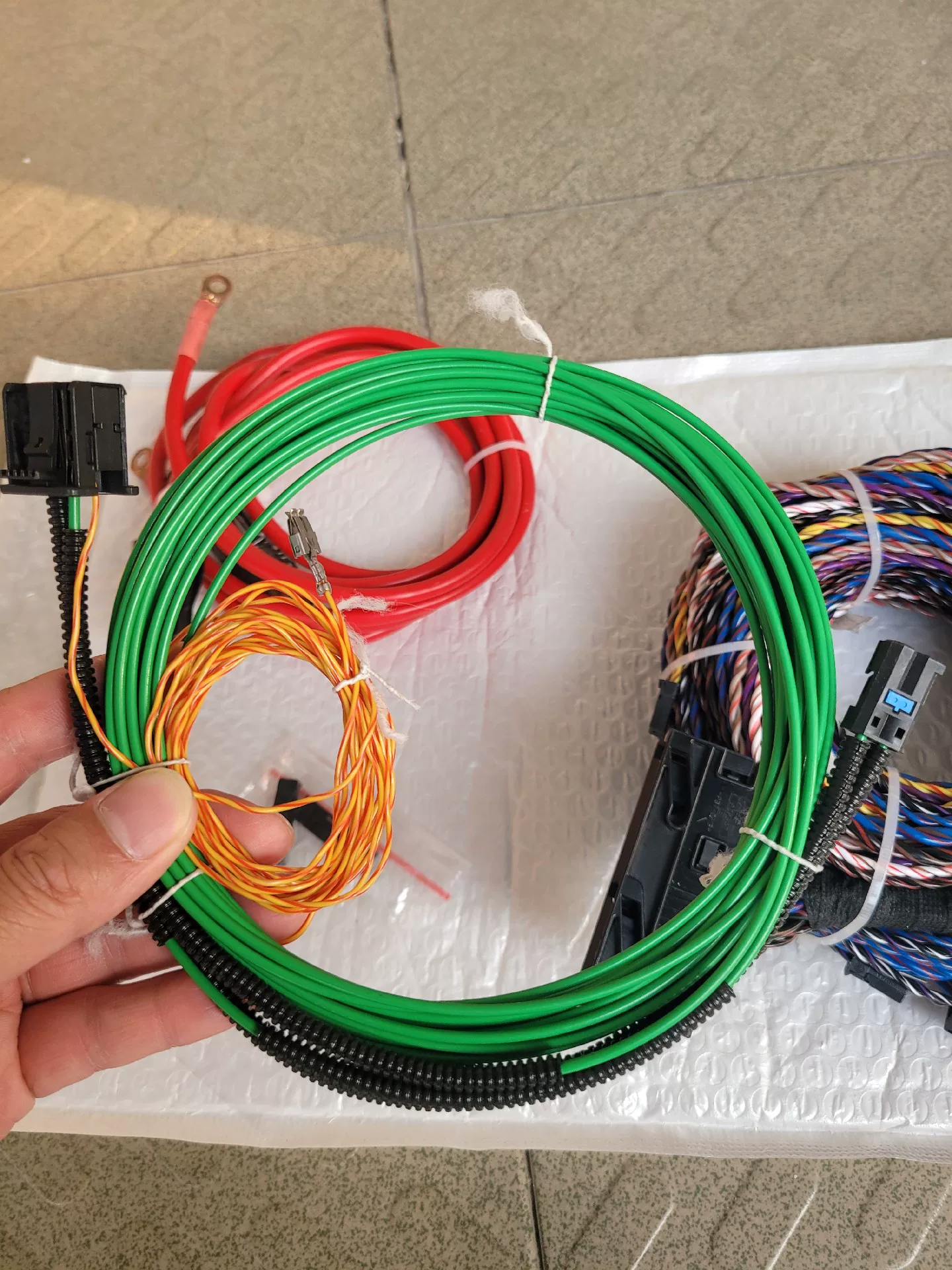Custom Audiophile Wiring Harness for BMW ID6 Harman Kardon Logic 7 (L7) System