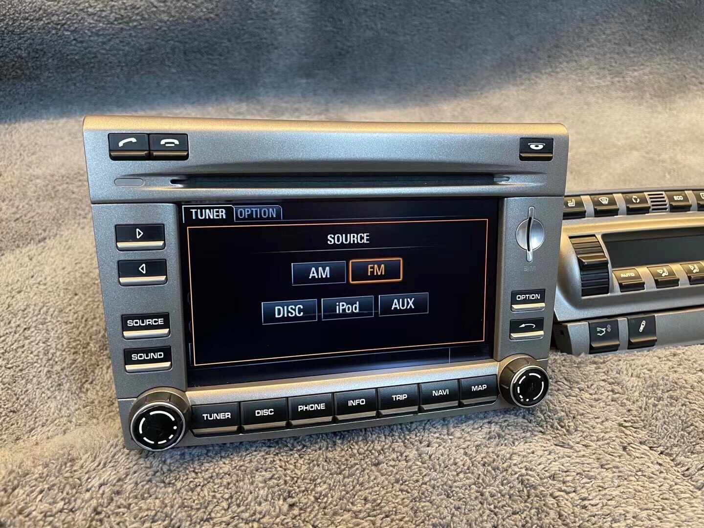 Porsche 997.1 / 987.1 PCM 3.0 Upgrade Kit OEM+ Replacement Navigation System Apple CarPlay & Android Auto Ready