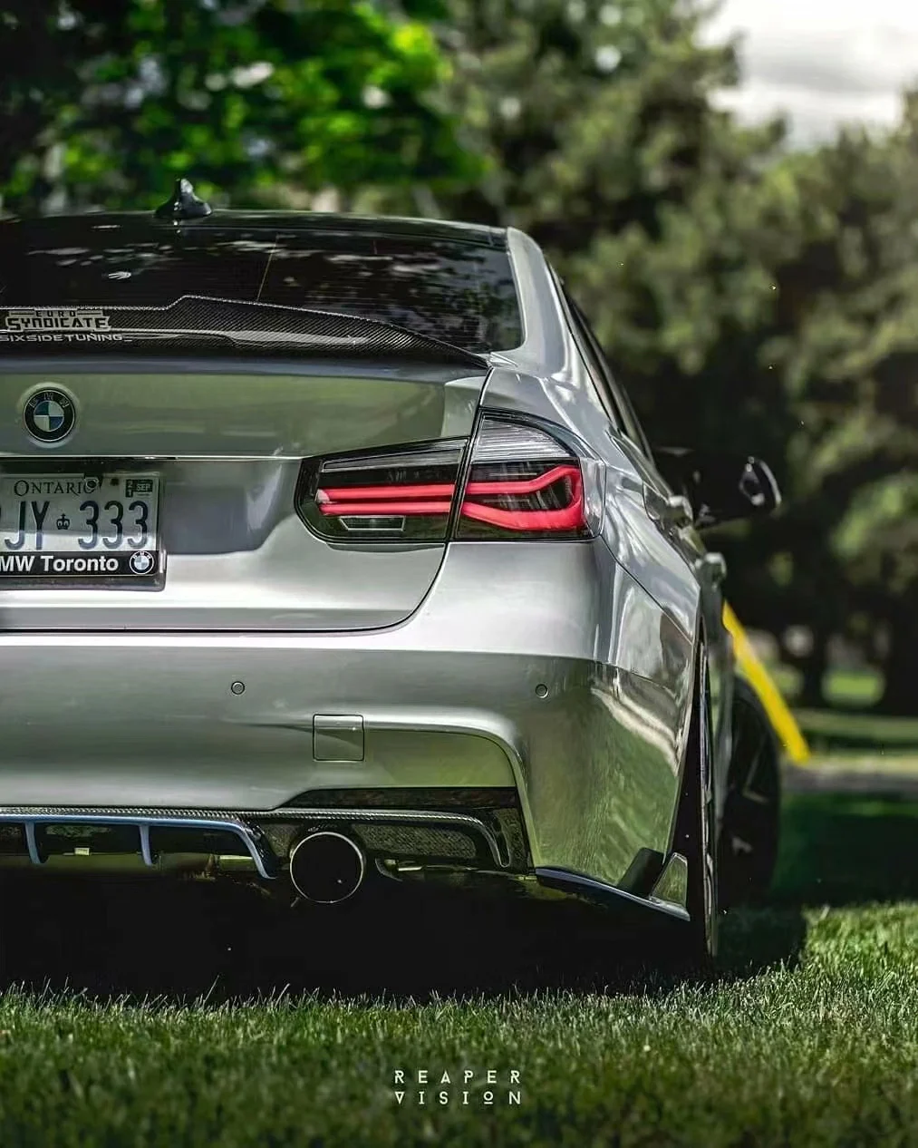 Kit de carroceria BMW Série 3 F30 F35 MT (2013–2019) – Para-choque dianteiro em estilo M3, para-choque traseiro, saias laterais, grade, capô, para-lamas