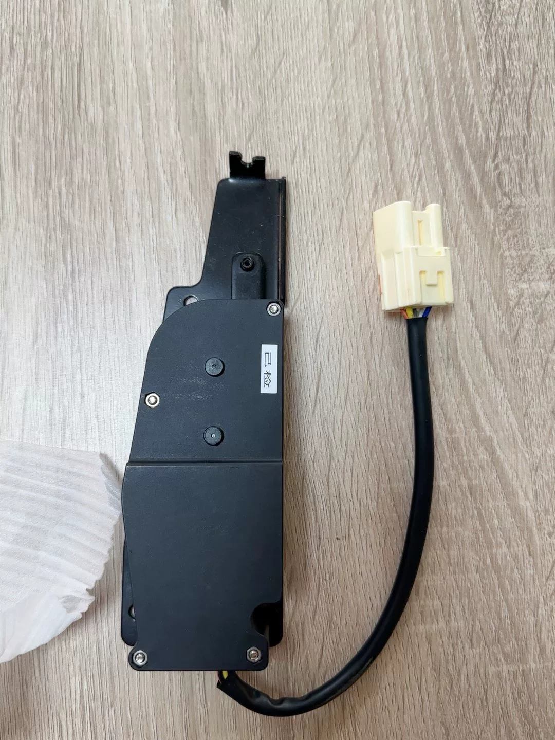 Universal Electric Power Tailgate Latch Actuator with 6-Pin Connector