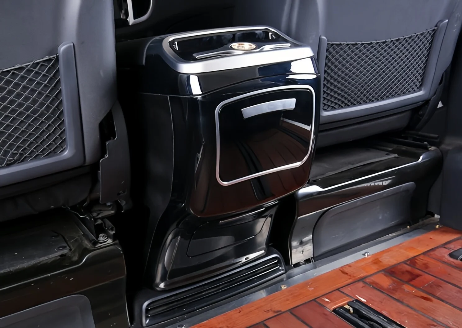 Kit de atualização do console central para Mercedes Vito V260 com geladeira compressor e carregamento sem fio Para Van de Negócios Mercedes-Benz Vito/V-Class (V260) 2017–2024