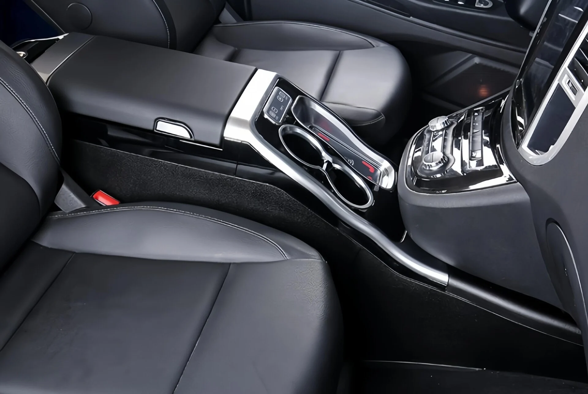 Kit de atualização do console central para Mercedes Vito V260 com geladeira compressor e carregamento sem fio Para Van de Negócios Mercedes-Benz Vito/V-Class (V260) 2017–2024