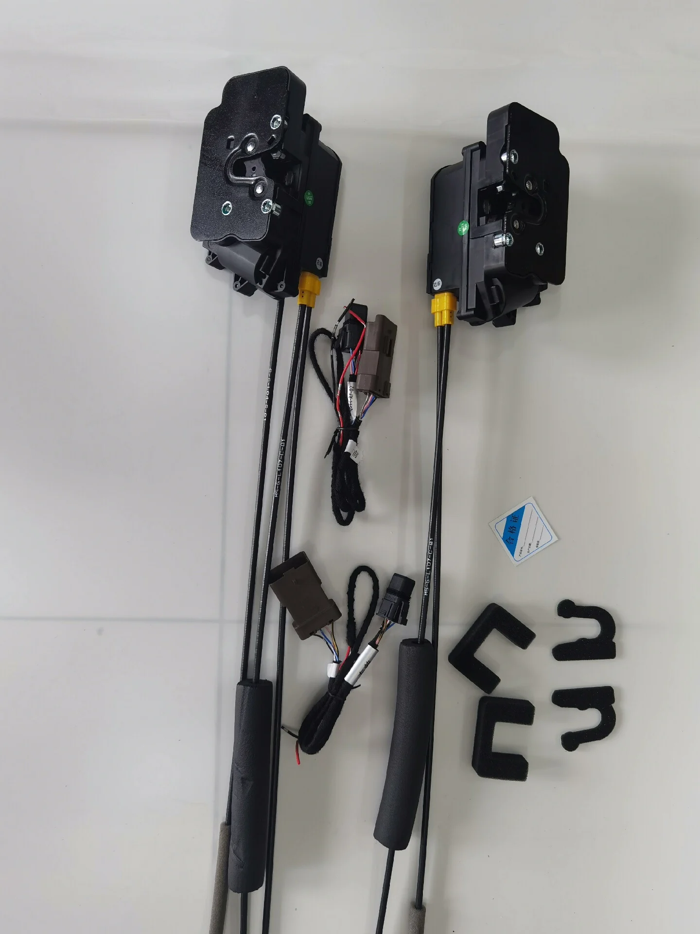 Electric Power Door Latch Kit – Universal Fit for Tesla, BYD, NIO, XPeng, Mercedes-Benz, BMW, Audi, Lexus, Toyota, and 300+ Car Models