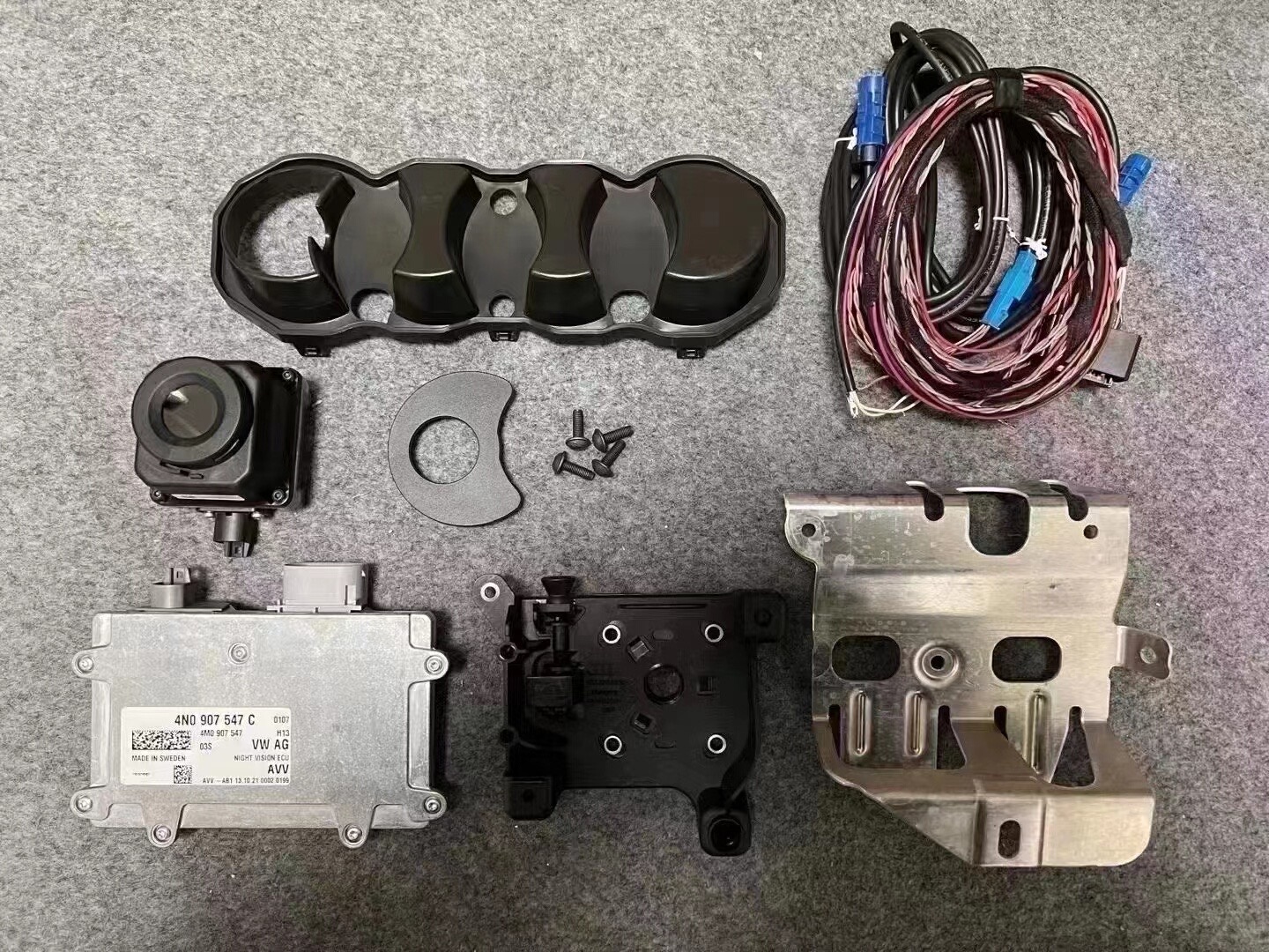 Sistema de visión nocturna Audi C8\nKit de visión nocturna original para A7/Q7/D5/Touareg