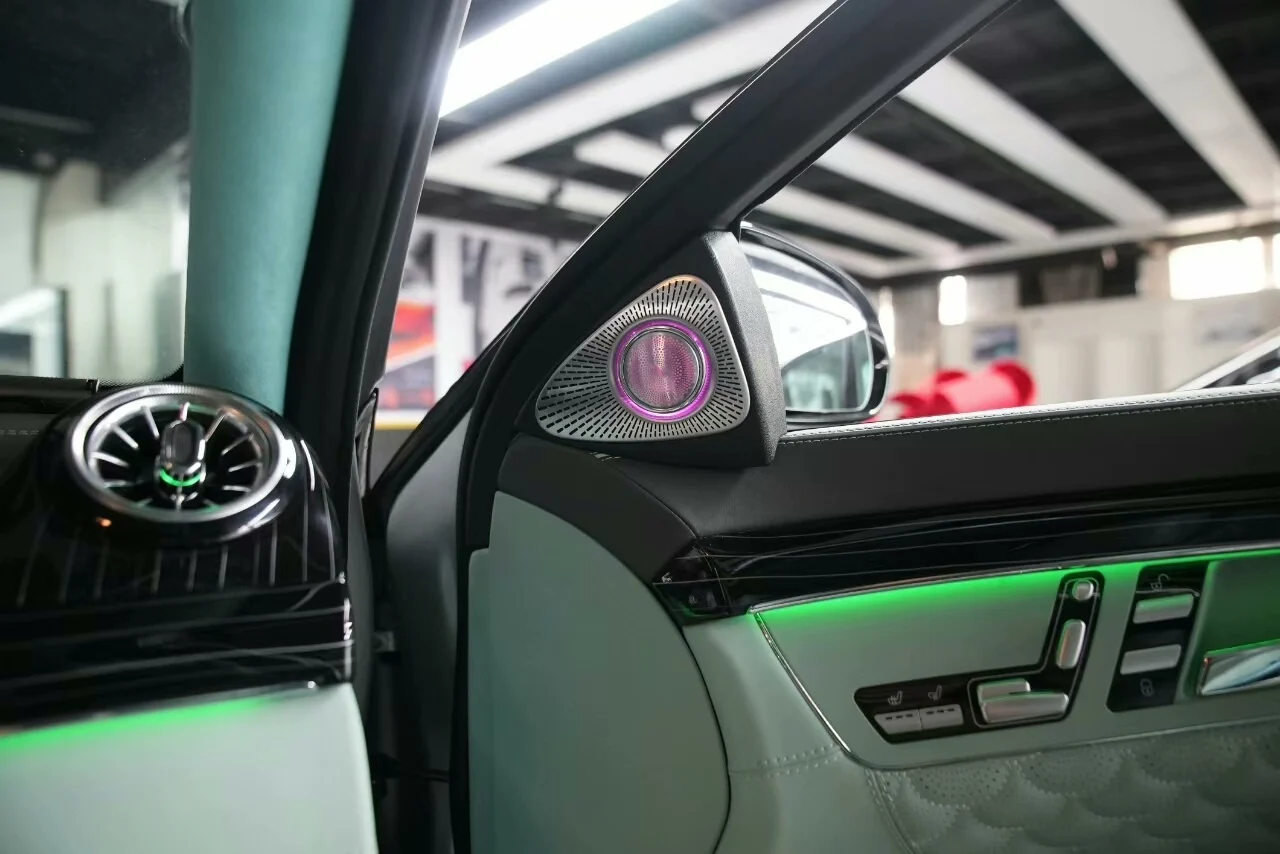 Mercedes-Benz W221 Ambient Light Turbo Air Vent Compatible with S-Class W221 Modified Parts LED Adjustable Color Air Outlet Decorative Ring