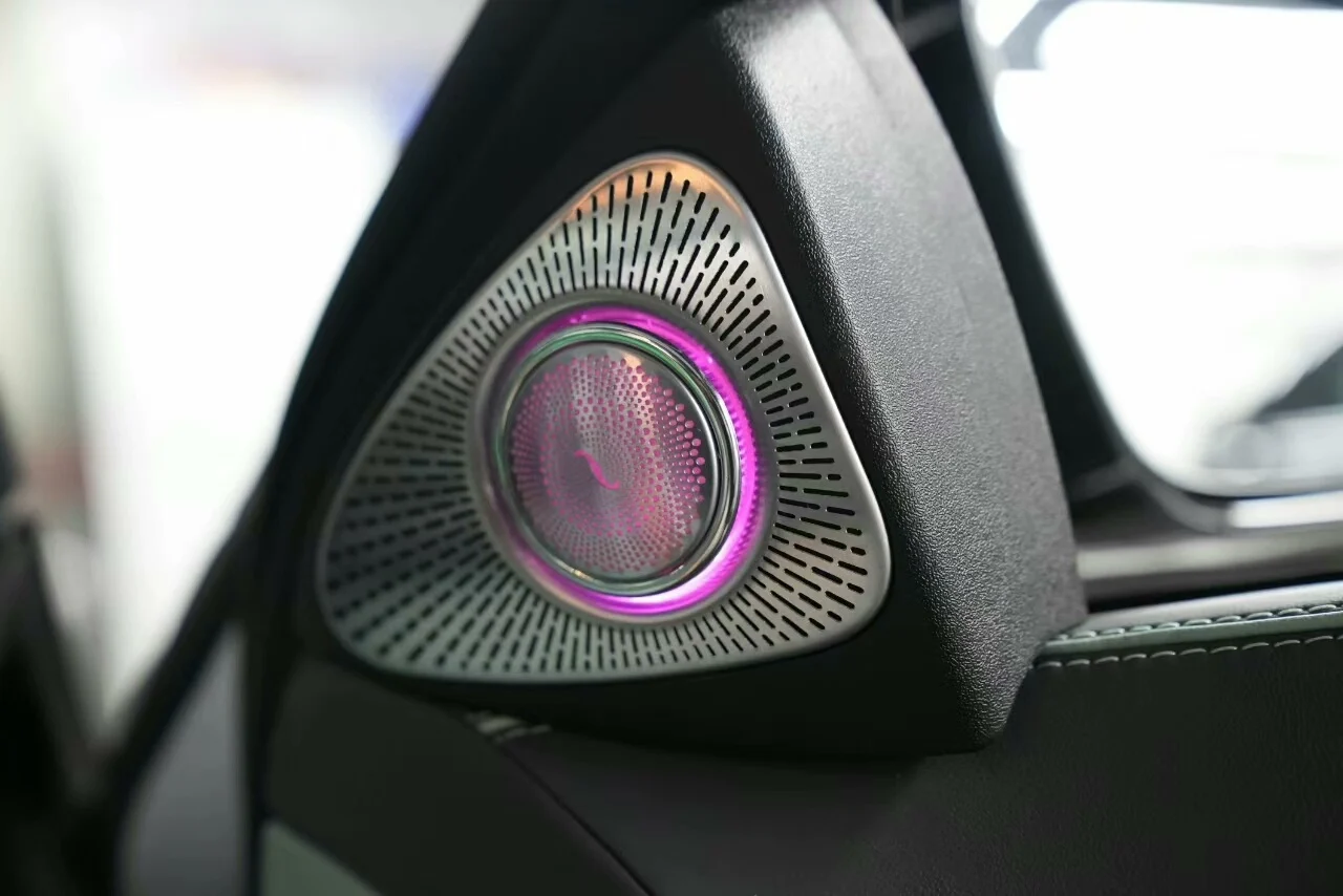 Mercedes-Benz W221 Ambient Light Turbo Air Vent Compatible with S-Class W221 Modified Parts LED Adjustable Color Air Outlet Decorative Ring