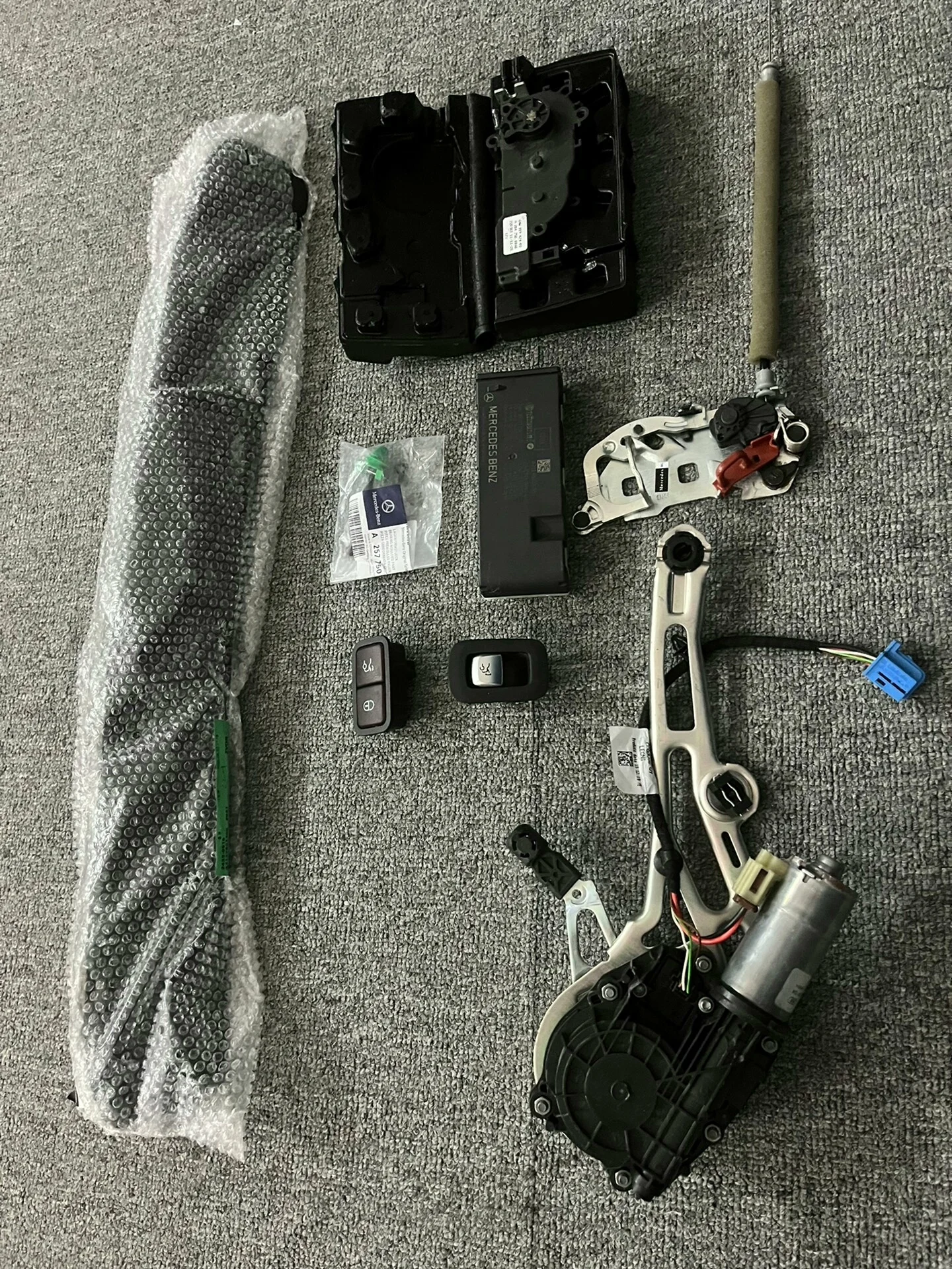 Mercedes-Benz Power Tailgate Trim Panel Kit with Switch and Wiring Harness