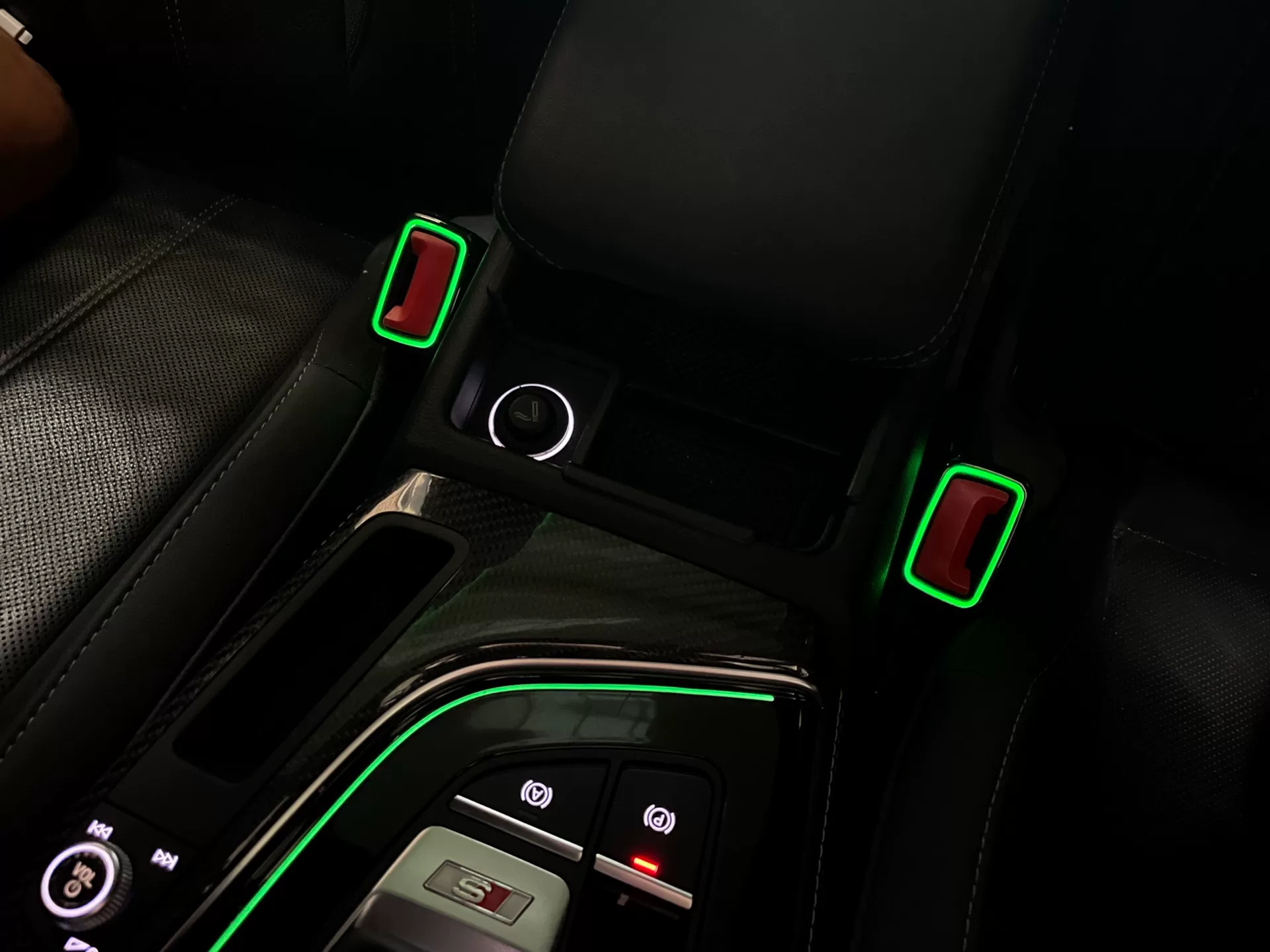 Audi seat belt ambient lighting Audi seat belt buckle ambient lighting Audi OEM-style LED seat belt lights