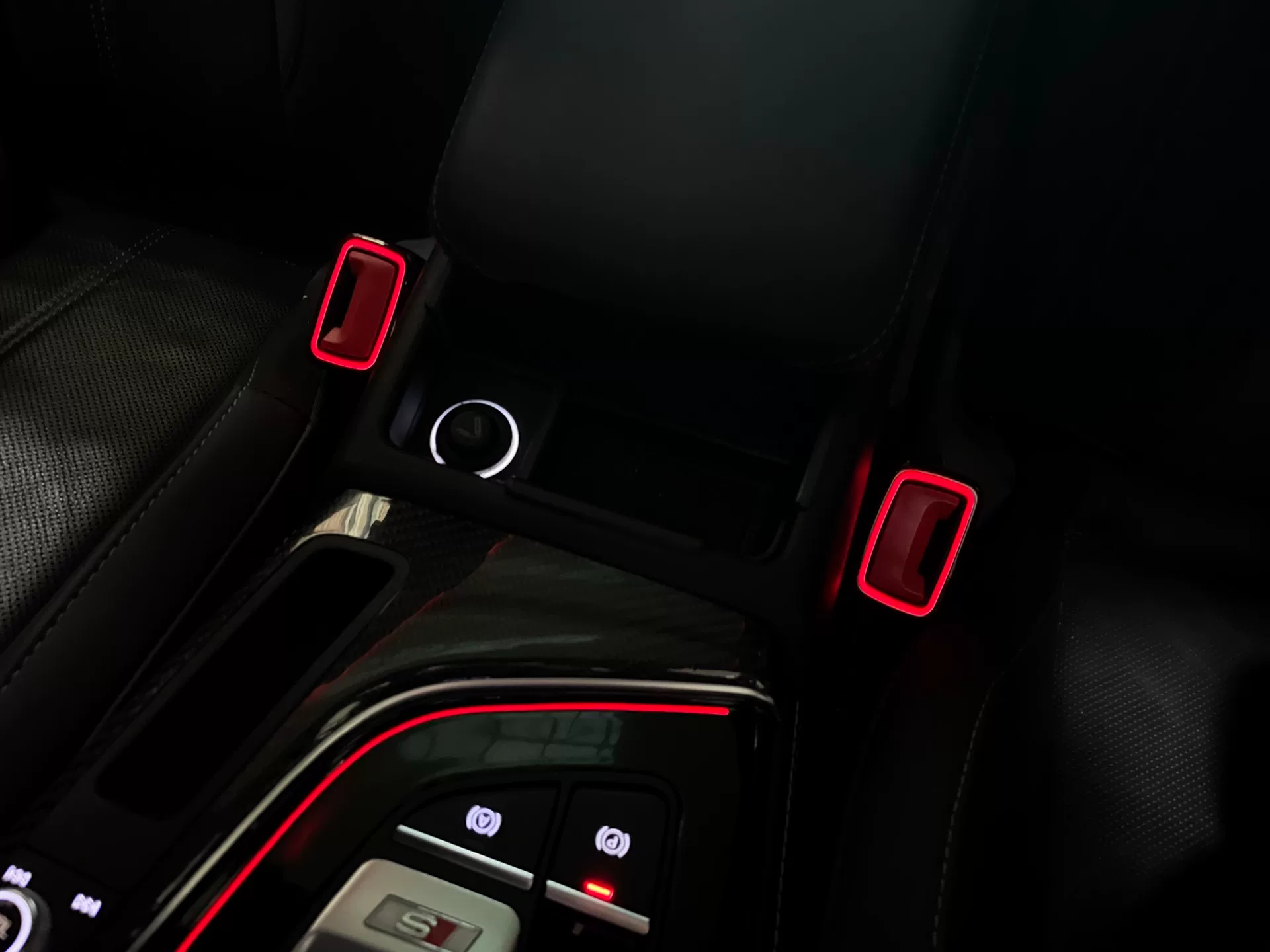 Audi seat belt ambient lighting Audi seat belt buckle ambient lighting Audi OEM-style LED seat belt lights