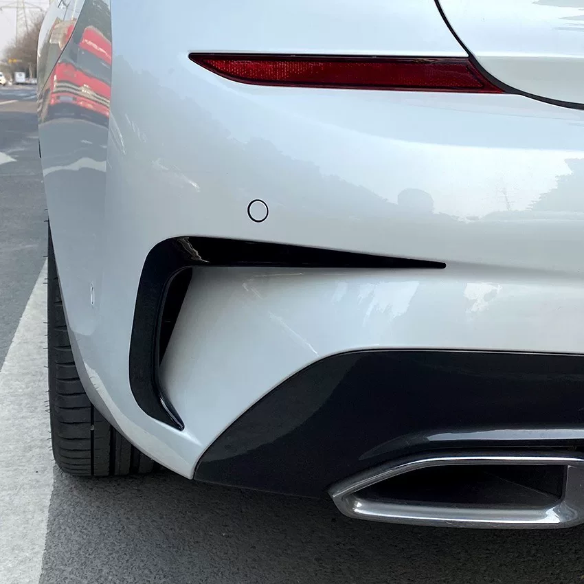 BMW G20 3 Series Rear Diffuser Spoiler (2019+), Gloss Black & Carbon Fiber Wrap