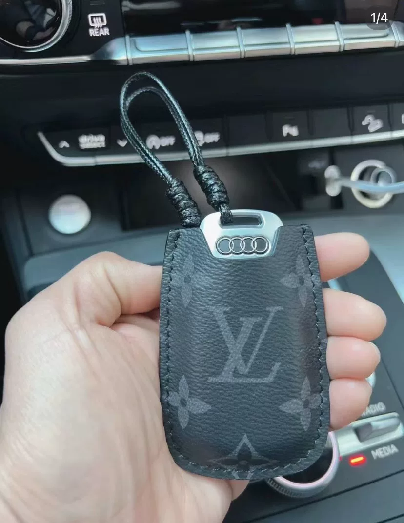 Audi Key Cover Leather Luxe Pattern - Compatible with A4, A6, Q5, Q7, TT, etc.