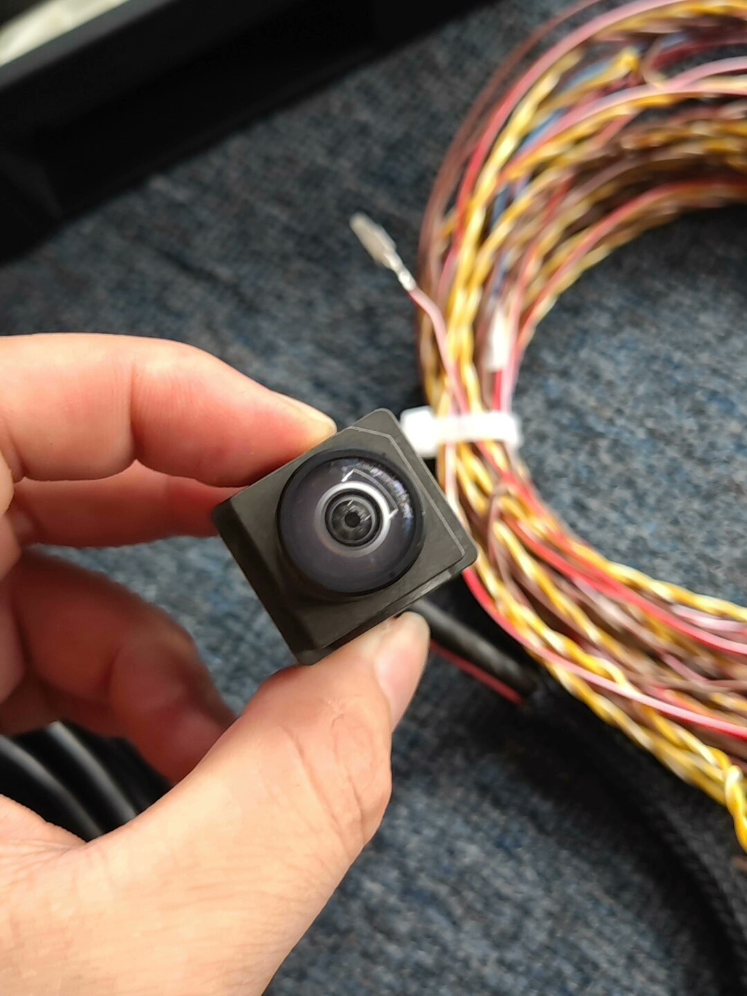 Mercedes-Benz Original Flip-Down Rearview Camera System (Compatible with W205 C-Class/GLC253/A-Class/B-Class, etc.)