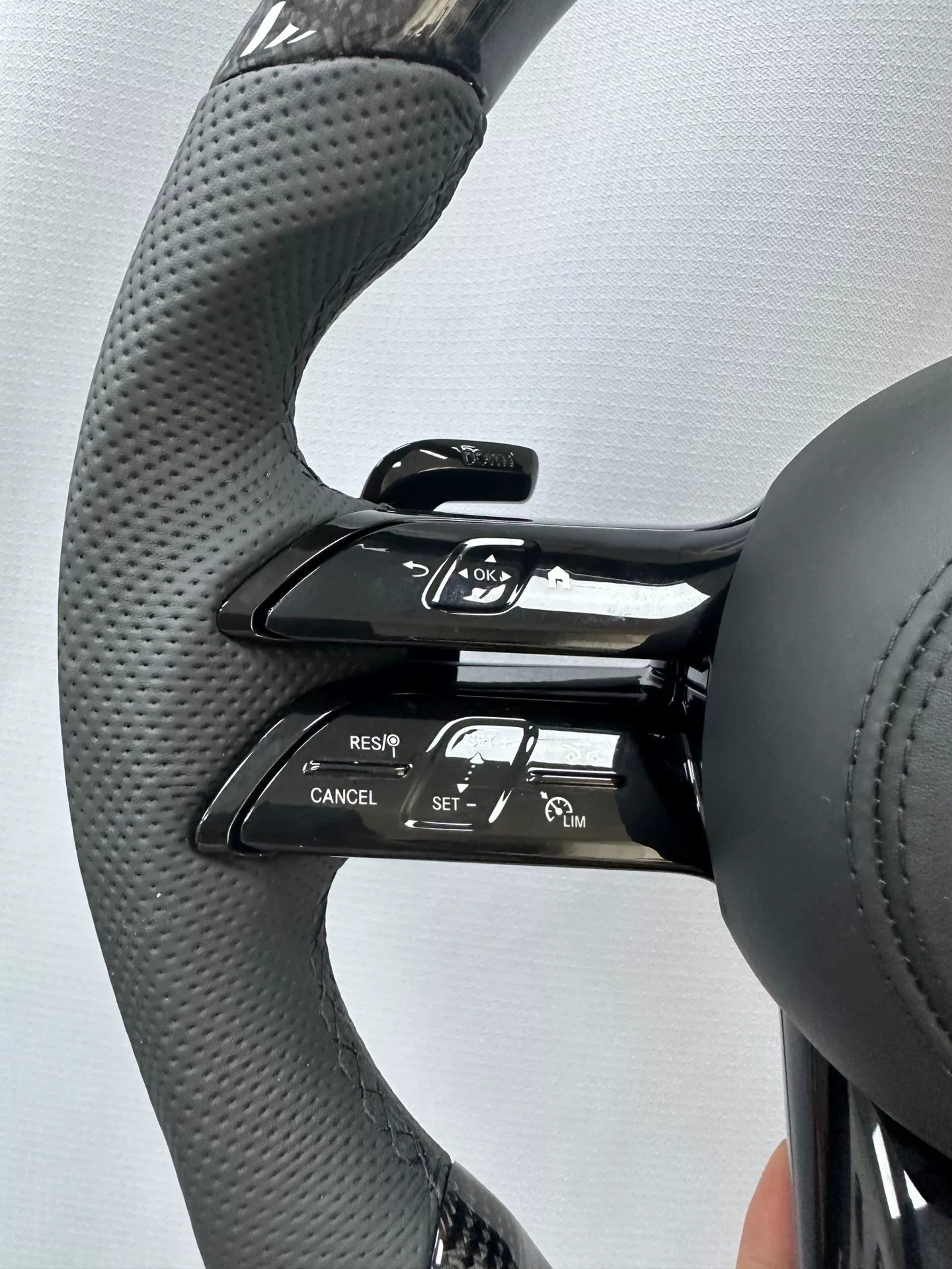 Mercedes-AMG Flat-Base Sport D-Type Carbon Fiber Steering Wheel Assembly