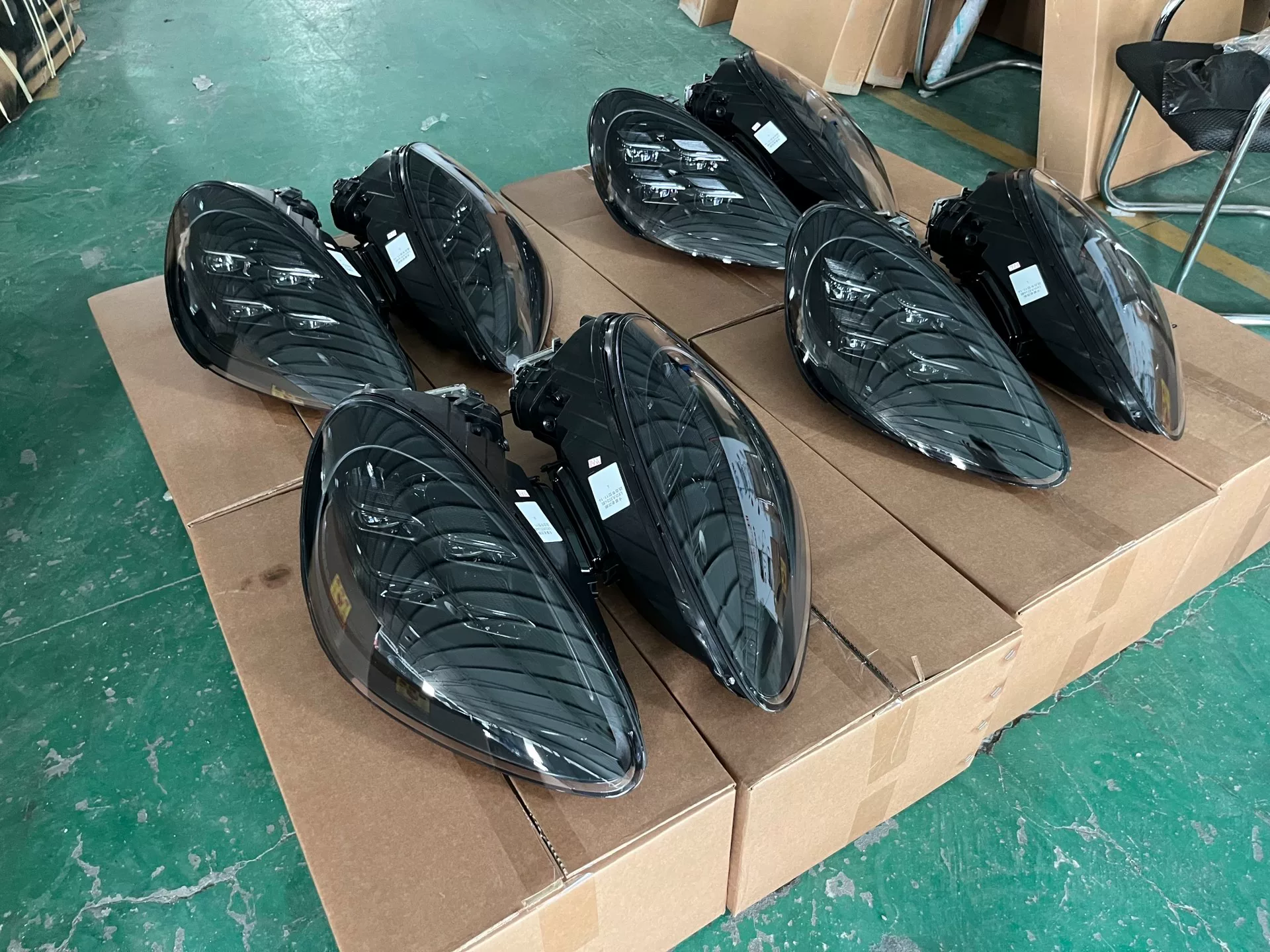 Porsche Cayenne 11-14 to 24 Matrix LED Headlights Upgrade