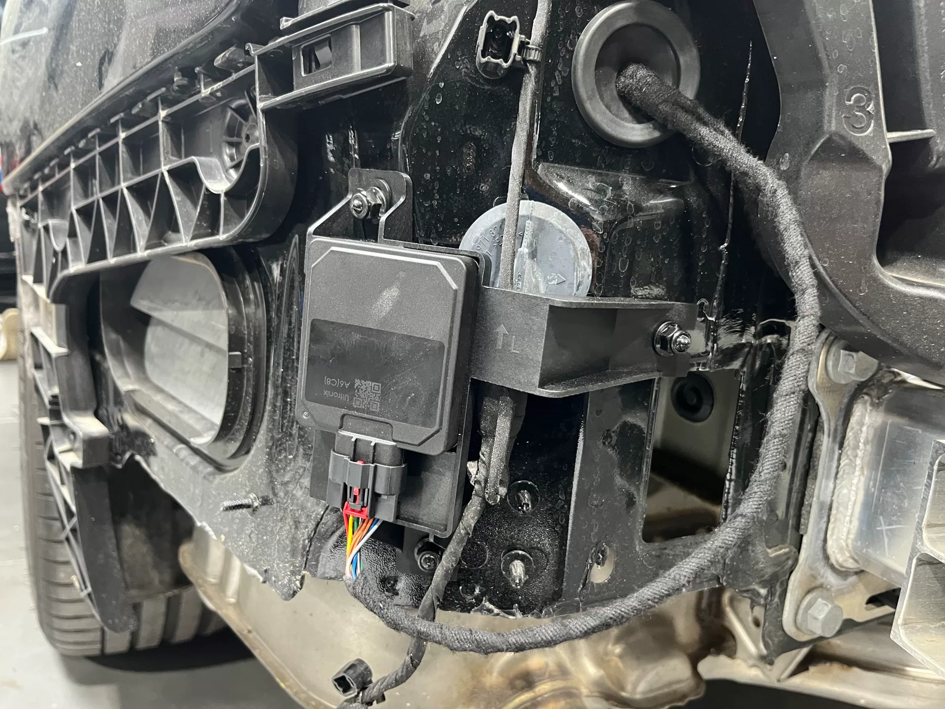 Audi A6L, A7, C8, Q7 Lane Change Assist System Blind Spot Monitoring System Rearview Mirror Flashing Alert Bird’s‑Eye View Display + Door Open Warning Rear Cross-Traffic Assist