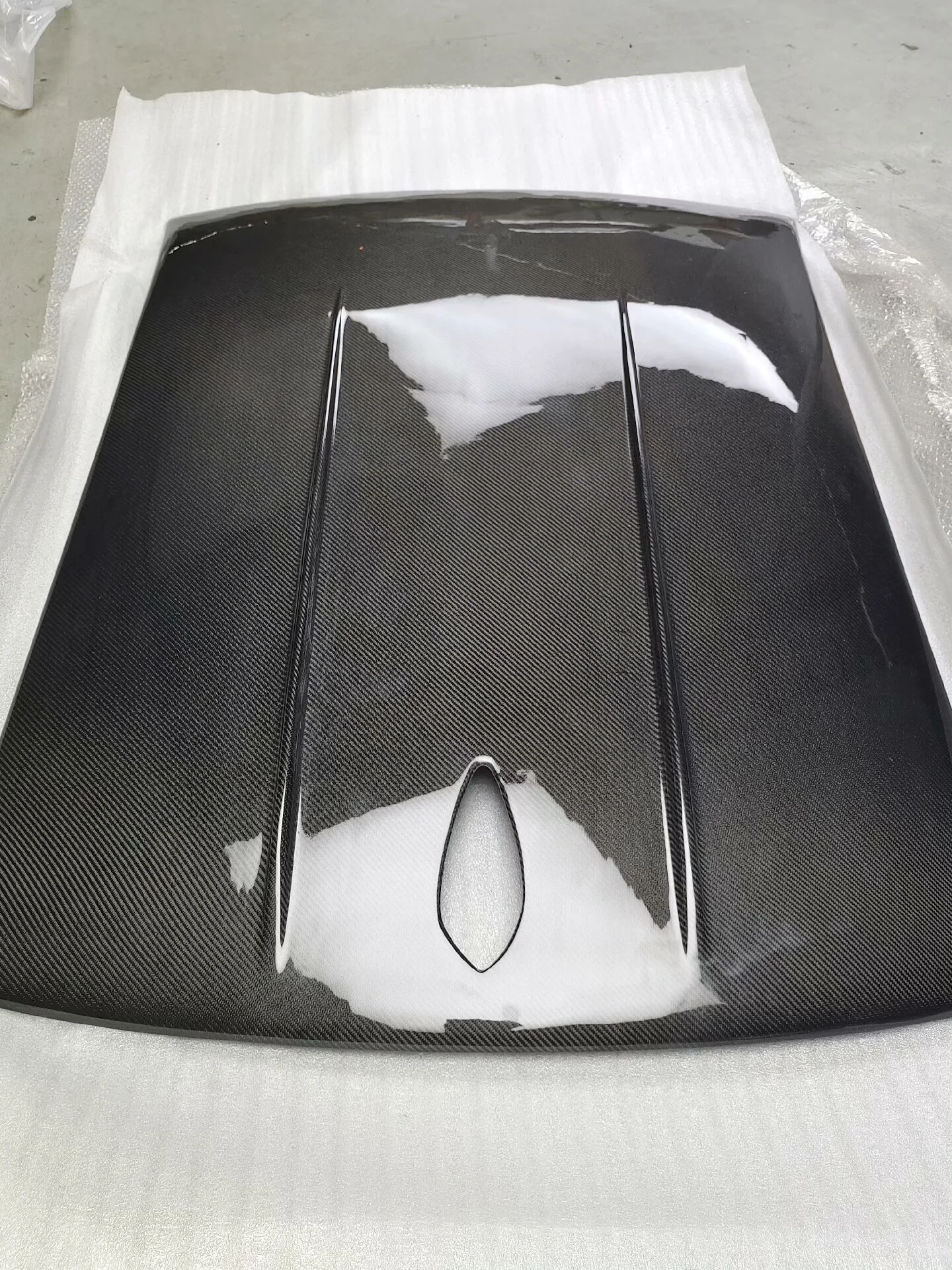 BMW 3 Series, 4 Series, 5 Series Carbon Fiber Roof Replacement Compatible with F30/F35/G20/G28/F32/G22/G30/G38