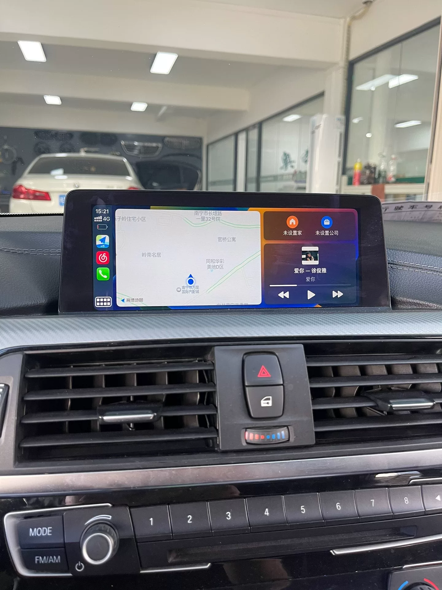BMW Wireless CarPlay Adapter for F-Series, G-Series, and E-Series Vehicles (1 Series to 7 Series, X1–X6, X7, Z4)