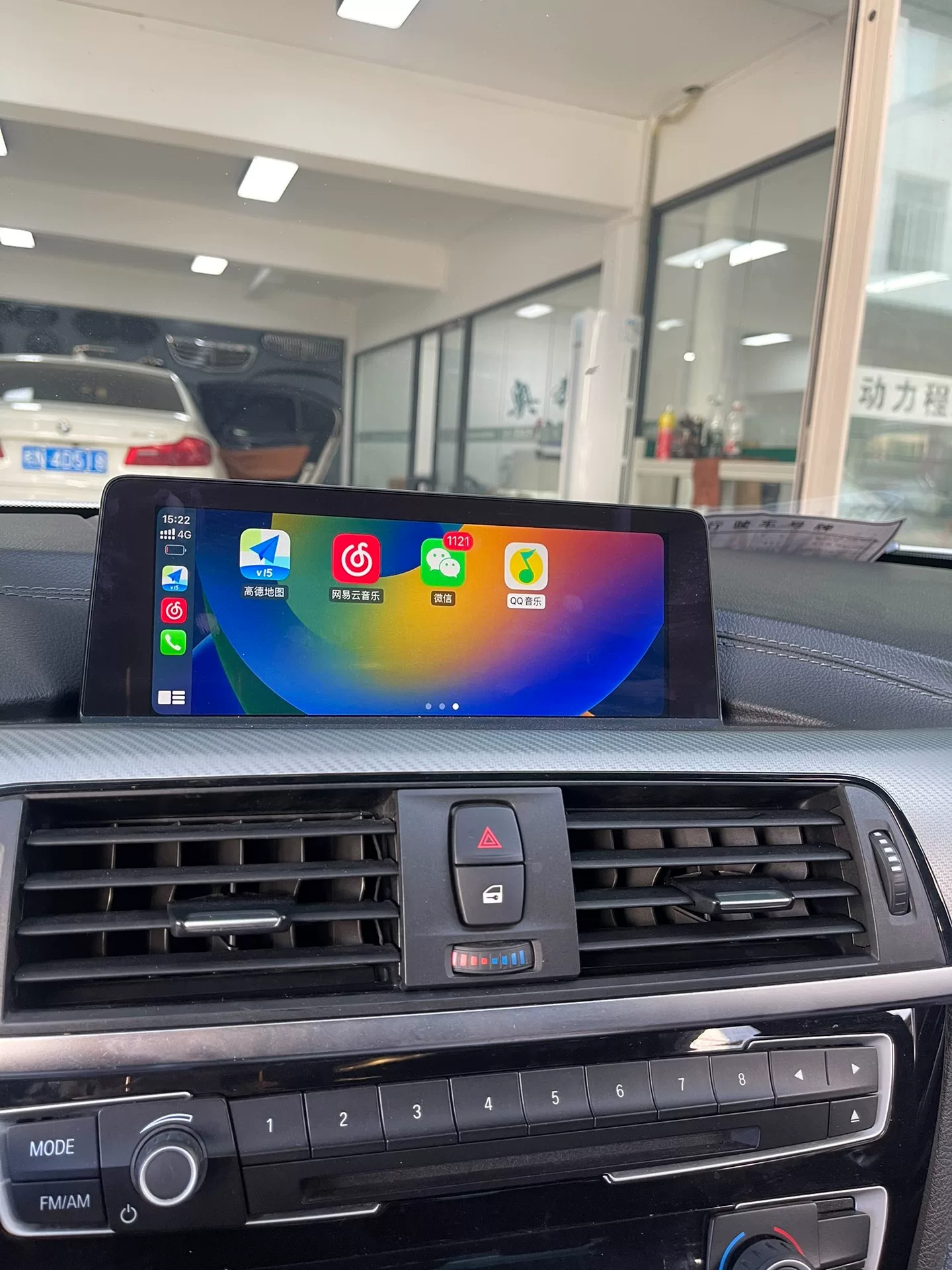 BMW Wireless CarPlay Adapter for F-Series, G-Series, and E-Series Vehicles (1 Series to 7 Series, X1–X6, X7, Z4)