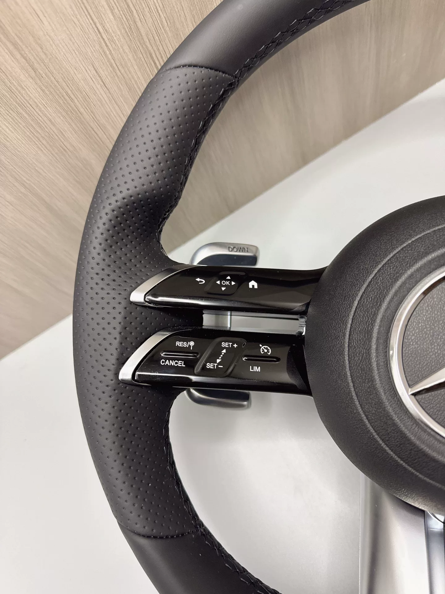 AMG-Style Mercedes-Benz Steering Wheel Assembly with OEM Buttons and Decoder Compatible with W204 W205 W212 W221 W222 A-Class C-Class E-Class S-Class G-Class