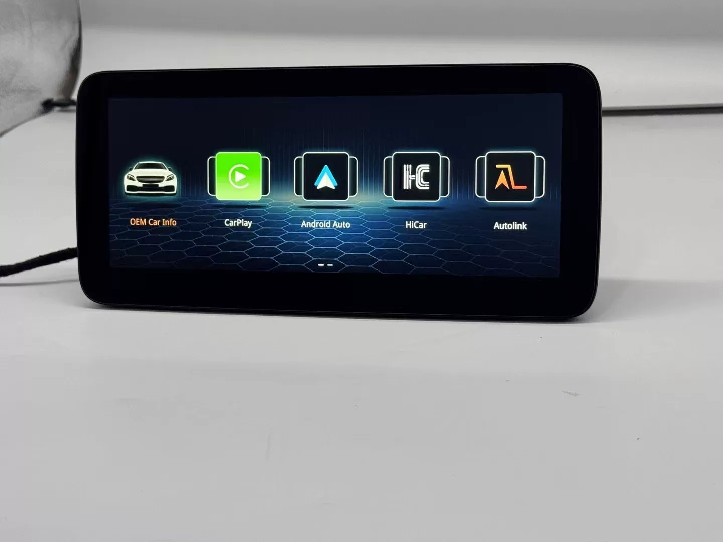 Mercedes-Benz Linux Infotainment System Upgrade Screen for C200L, GLC, CLA, GLA, GLK300, E260, A-Class