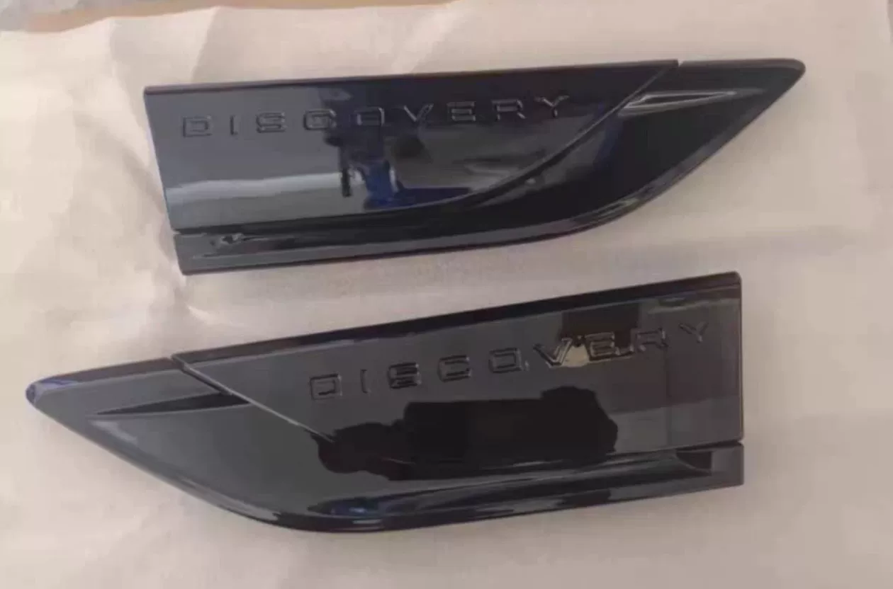 Land Rover Discovery 5 Black Obsidian Grille (2017–2025)\nOEM-Fit ABS Front Grille Replacement\nNo-Cut, No-Drill Installation