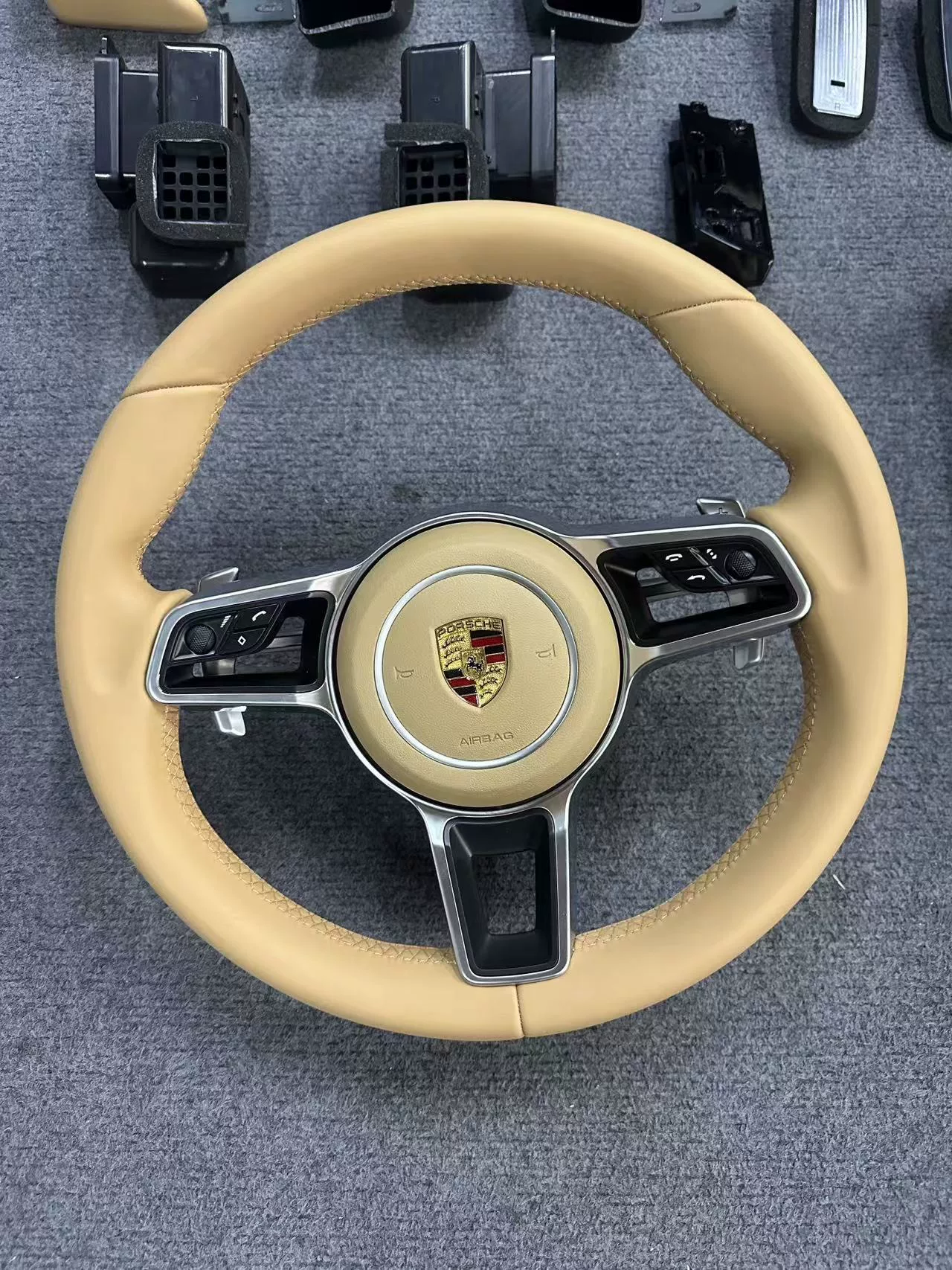 Kit de actualización para el interior del Porsche Cayenne 2011-2017 Instalación sin daños: nuevo tablero, volante y consola central